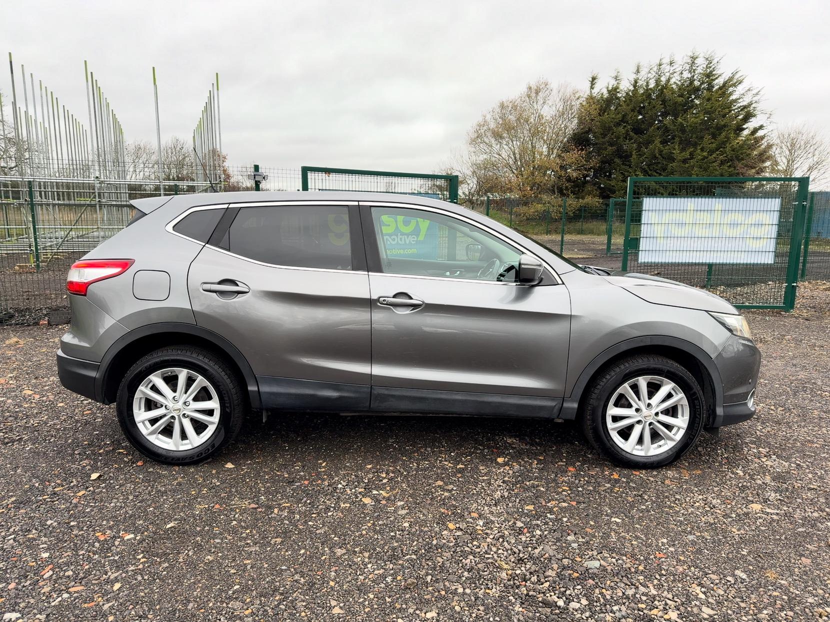 Nissan Qashqai 1.5 dCi Acenta Premium SUV 5dr Diesel Manual 2WD Euro 5 (s/s) (110 ps)