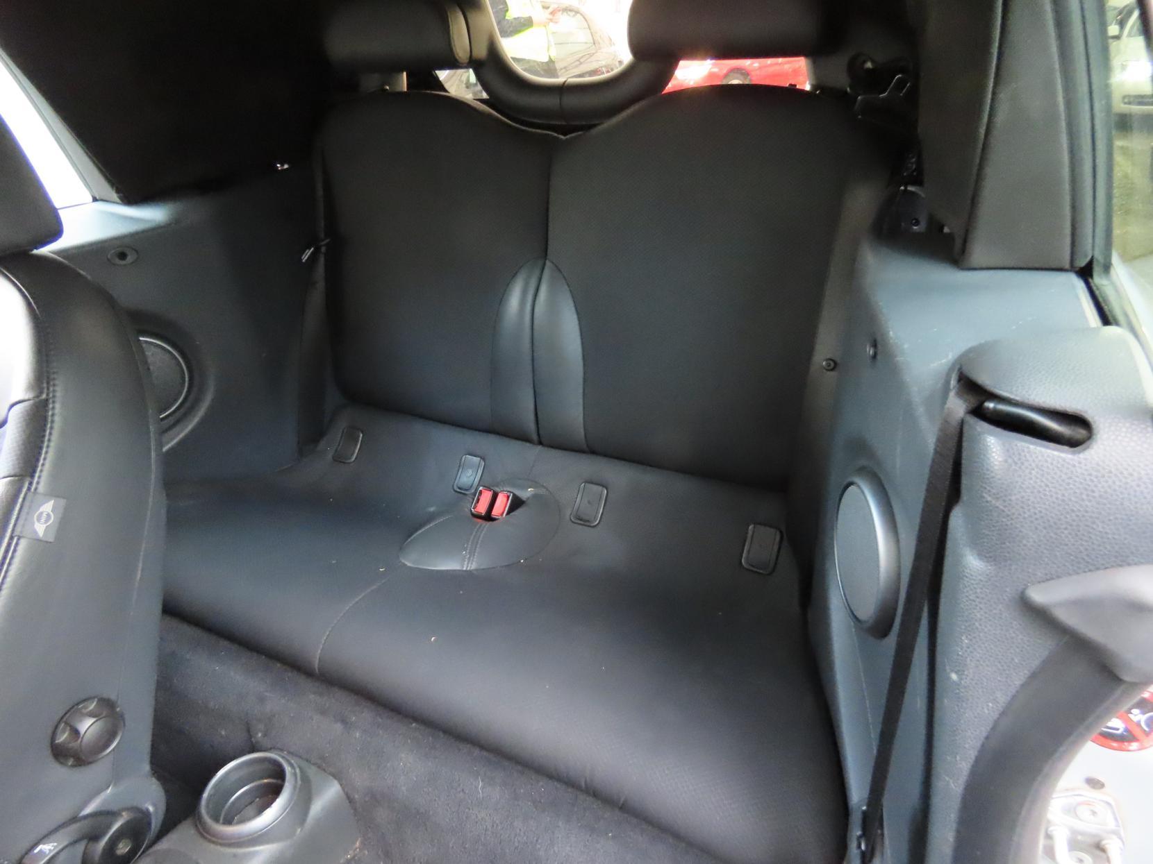 MINI Convertible 1.6 Cooper Convertible 2dr Petrol Manual Euro 4 (115 ps)