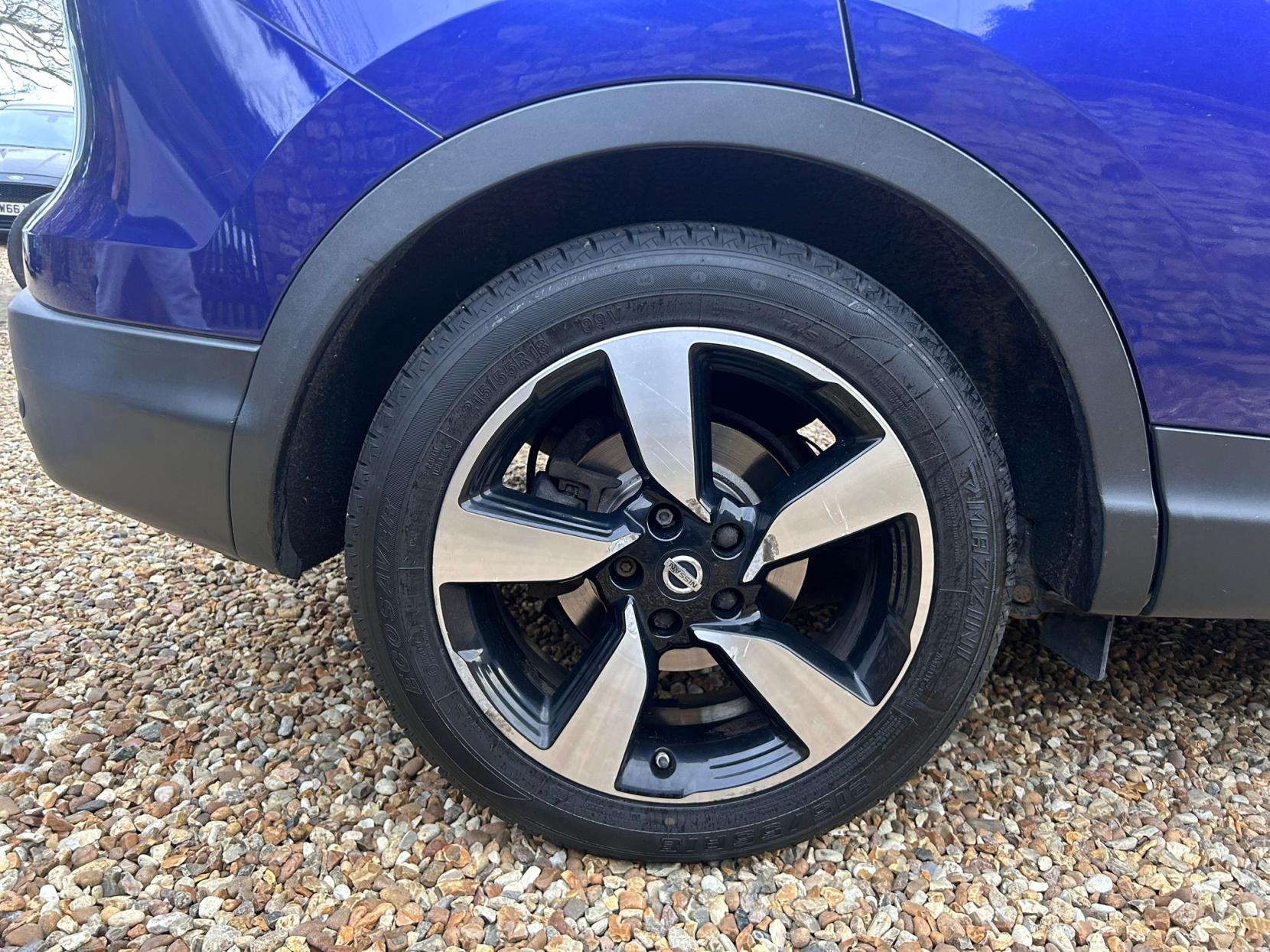 Nissan Qashqai 1.5 dCi n-tec+ SUV 5dr Diesel Manual 2WD Euro 6 (s/s) (110 ps)