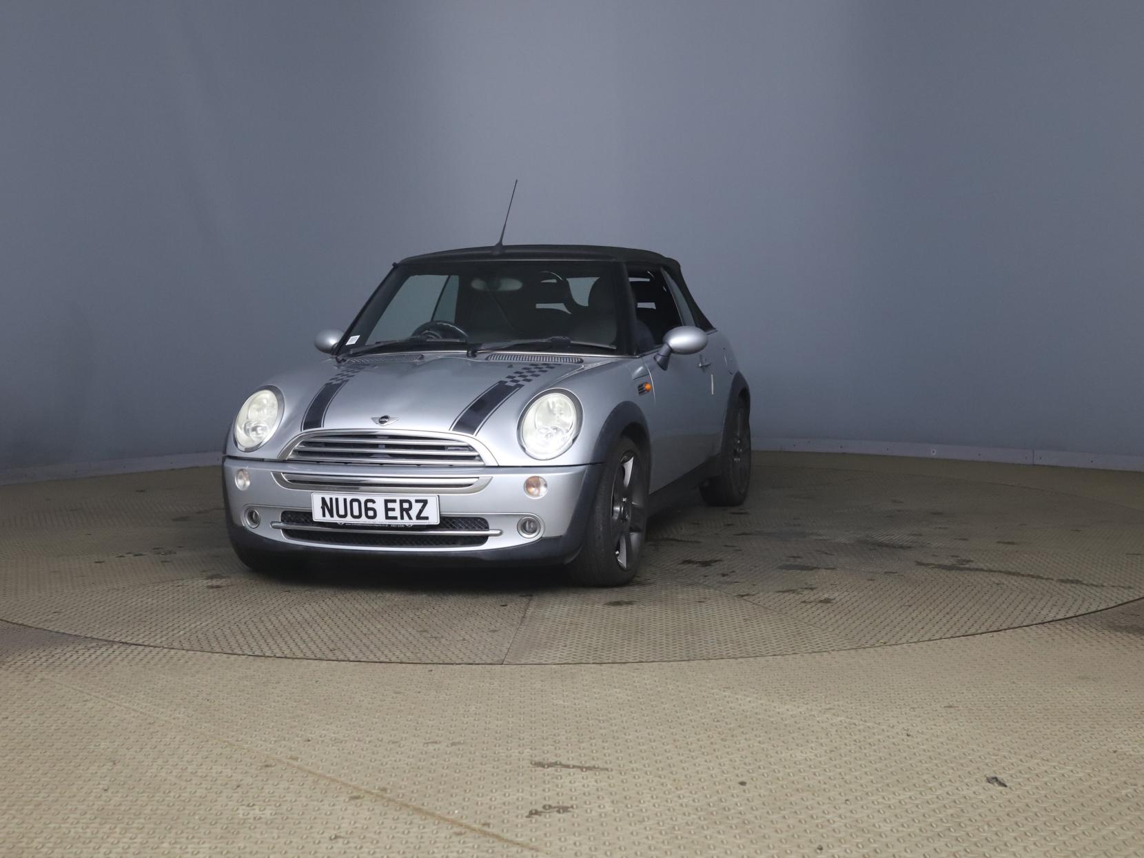 MINI Convertible 1.6 Cooper Convertible 2dr Petrol Manual Euro 3 (115 ps)