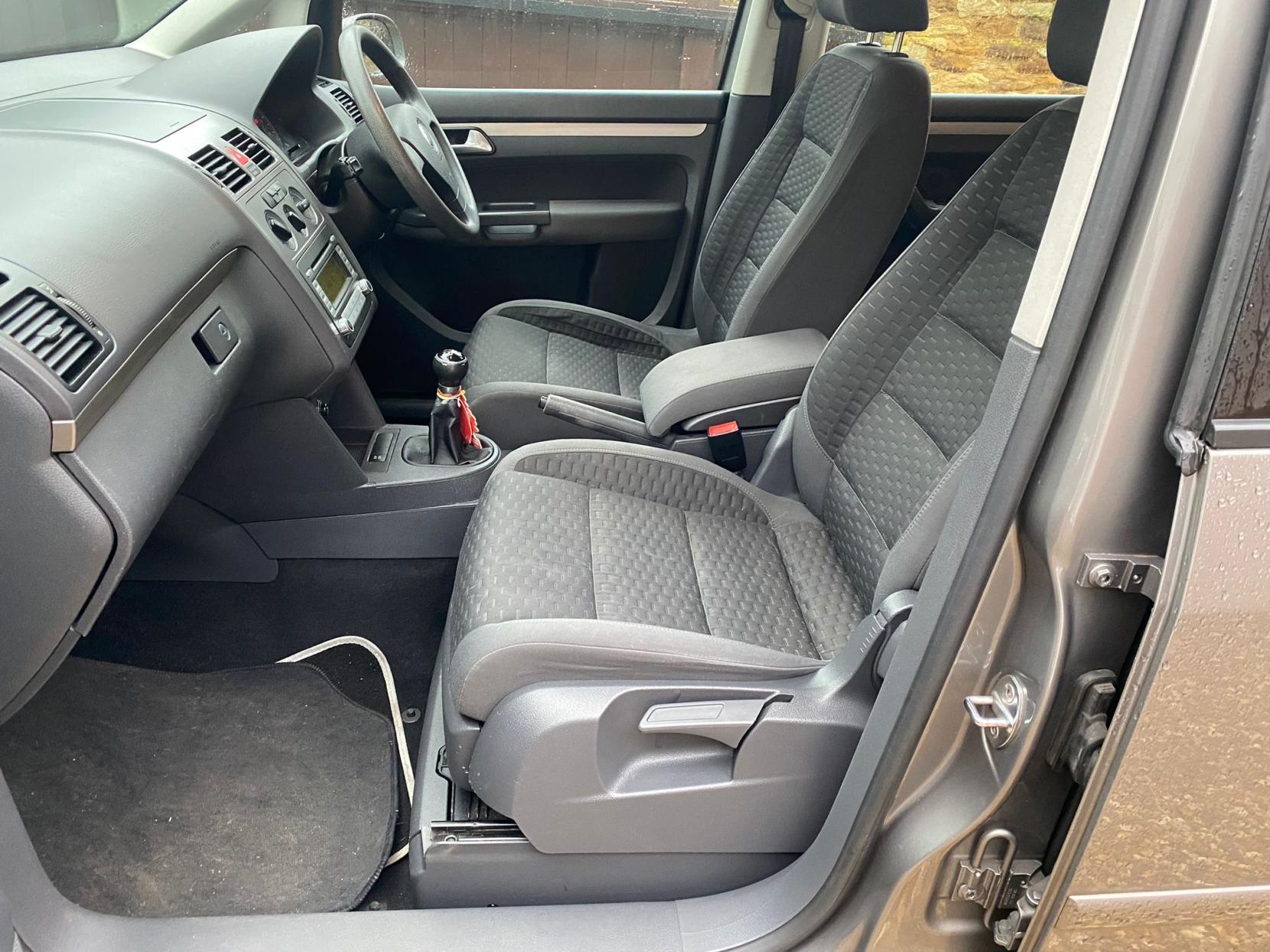 Volkswagen Touran 1.9 TDI SE MPV 5dr Diesel Manual (7 Seats) (156 g/km, 103 bhp)