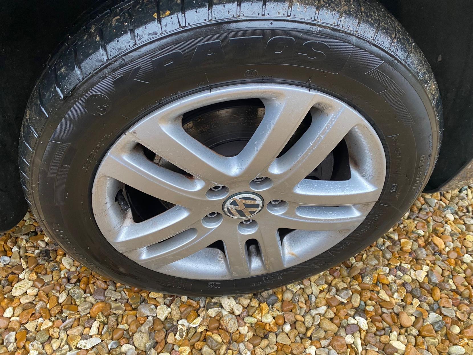 Volkswagen Touran 1.9 TDI SE MPV 5dr Diesel Manual (7 Seats) (156 g/km, 103 bhp)