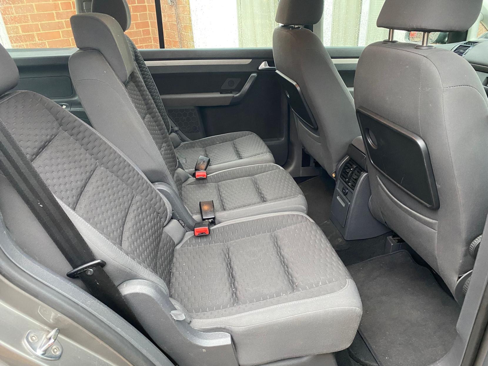 Volkswagen Touran 1.9 TDI SE MPV 5dr Diesel Manual (7 Seats) (156 g/km, 103 bhp)