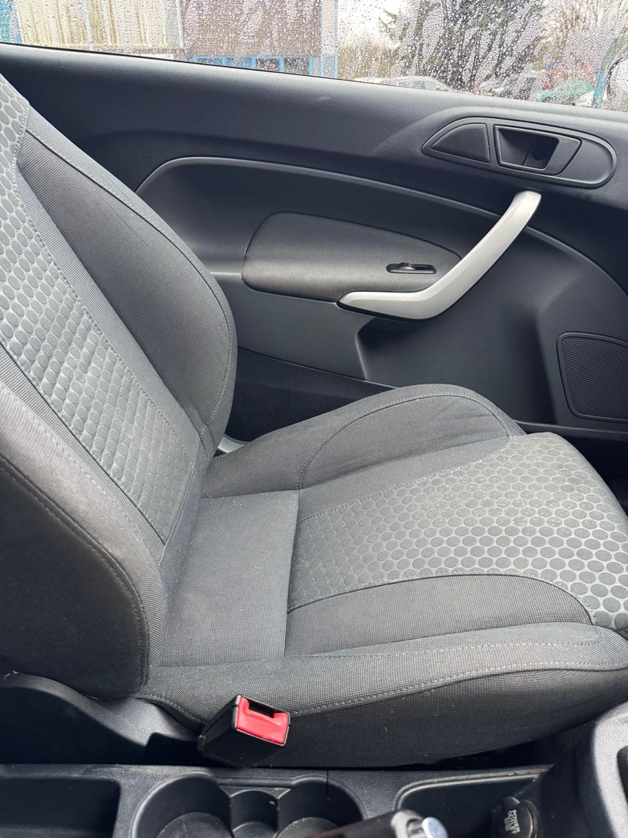 Ford Fiesta 1.6 TD Zetec S Hatchback 3dr Diesel Manual (107 g/km, 94 bhp)