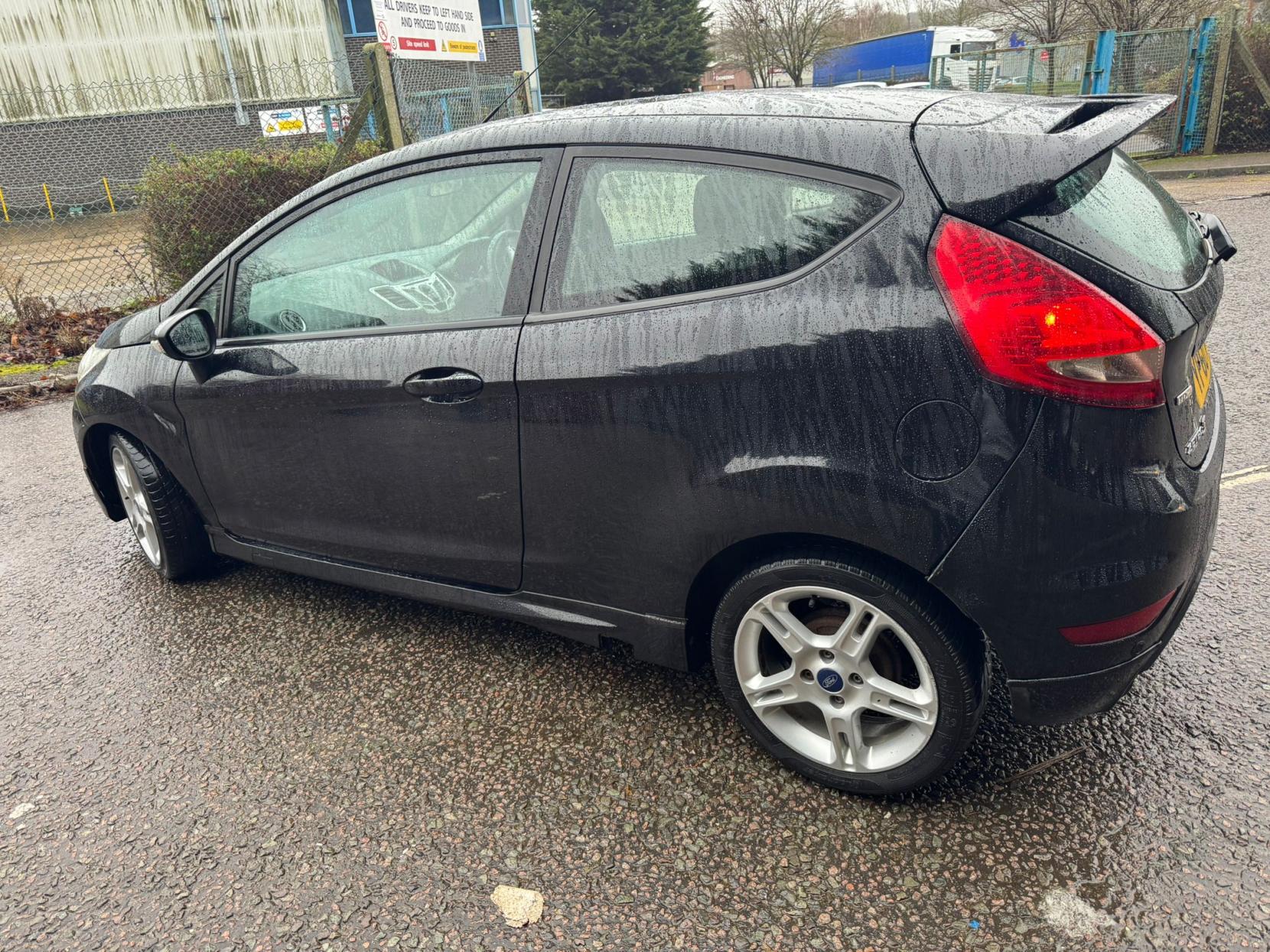 Ford Fiesta 1.6 TD Zetec S Hatchback 3dr Diesel Manual (107 g/km, 94 bhp)