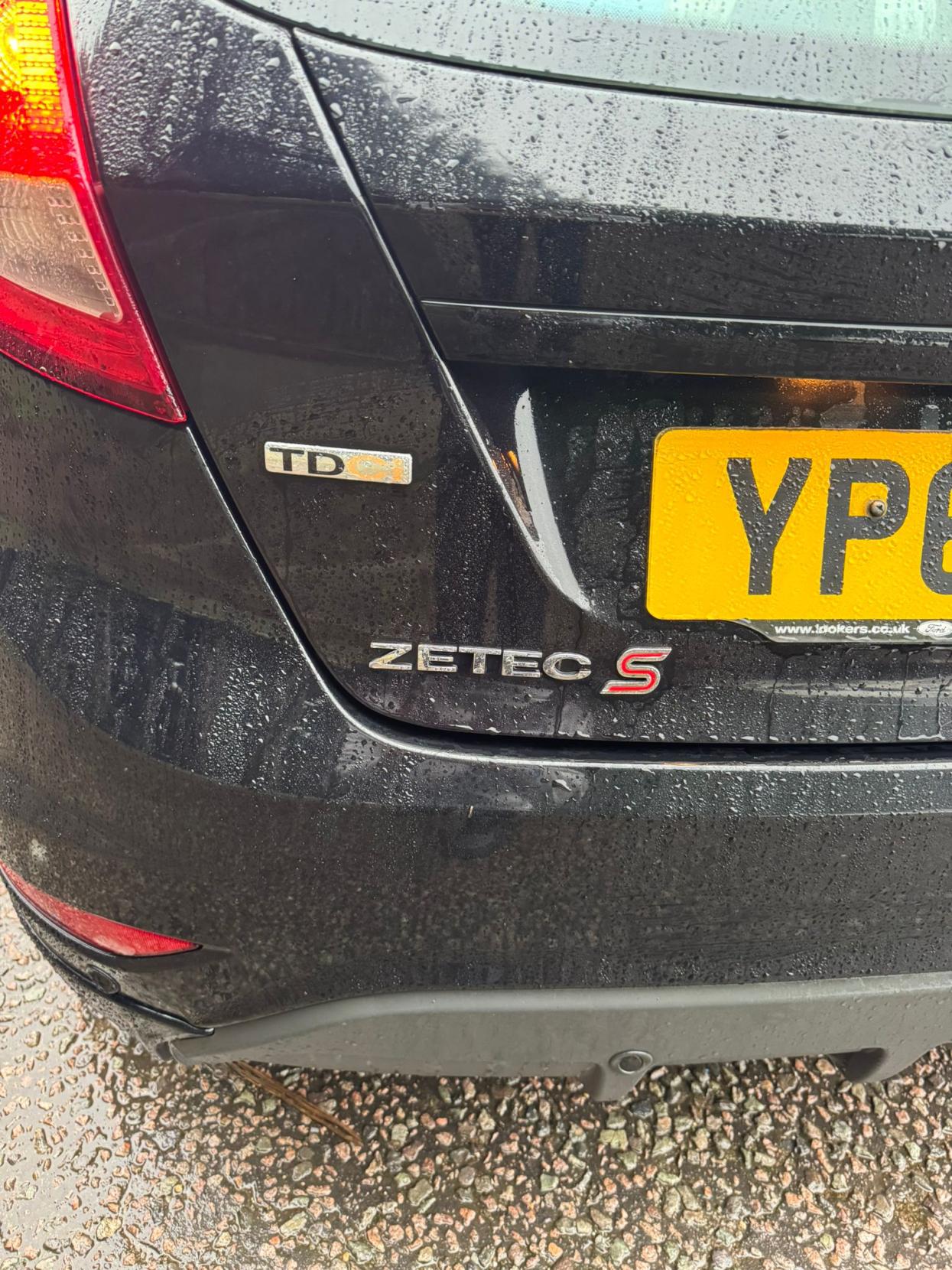 Ford Fiesta 1.6 TD Zetec S Hatchback 3dr Diesel Manual (107 g/km, 94 bhp)