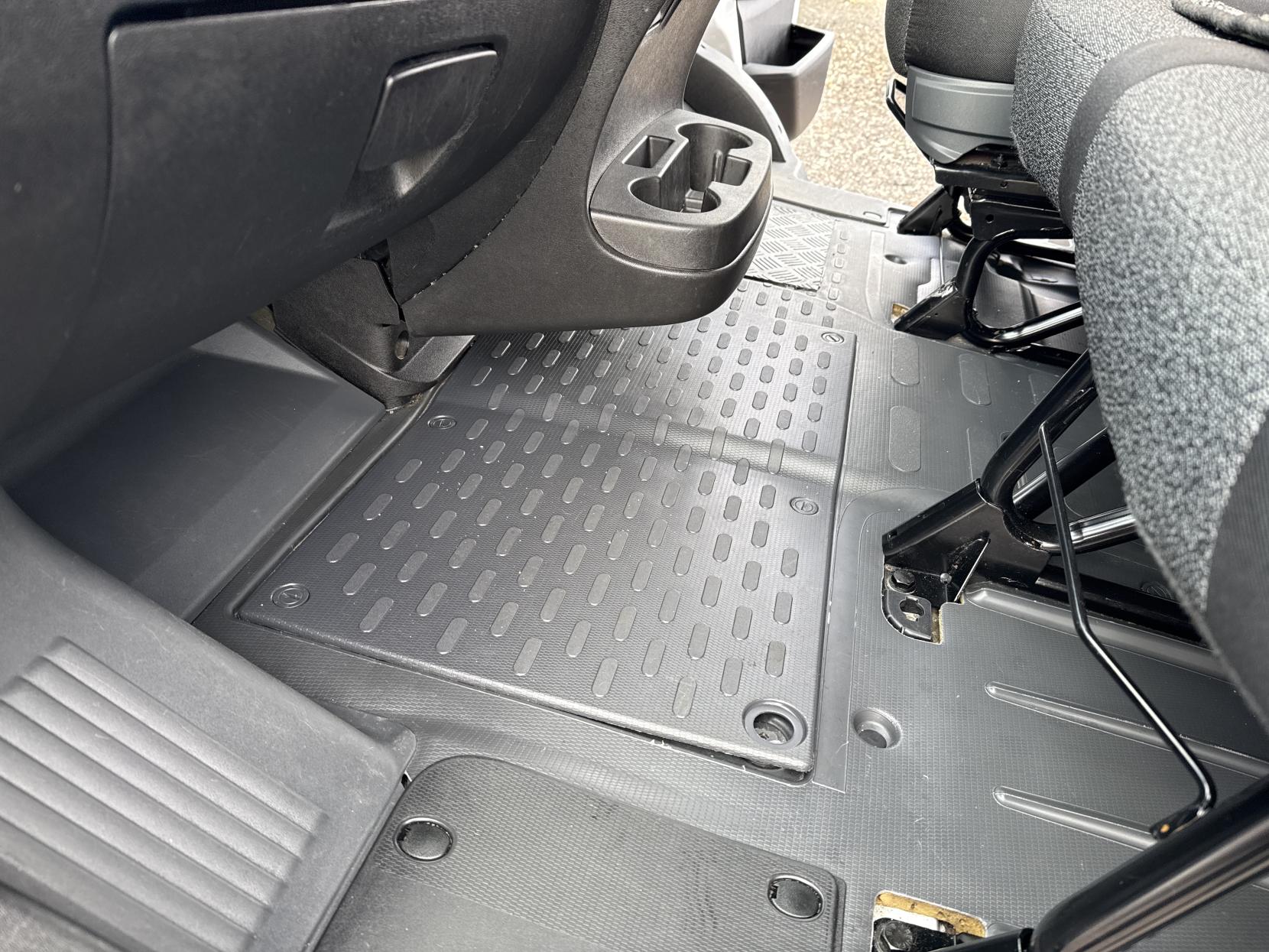 Fiat Ducato 2.3 MultiJetII 35 Chassis Cab 2dr Diesel Manual M H1 Euro 6 (140 ps)