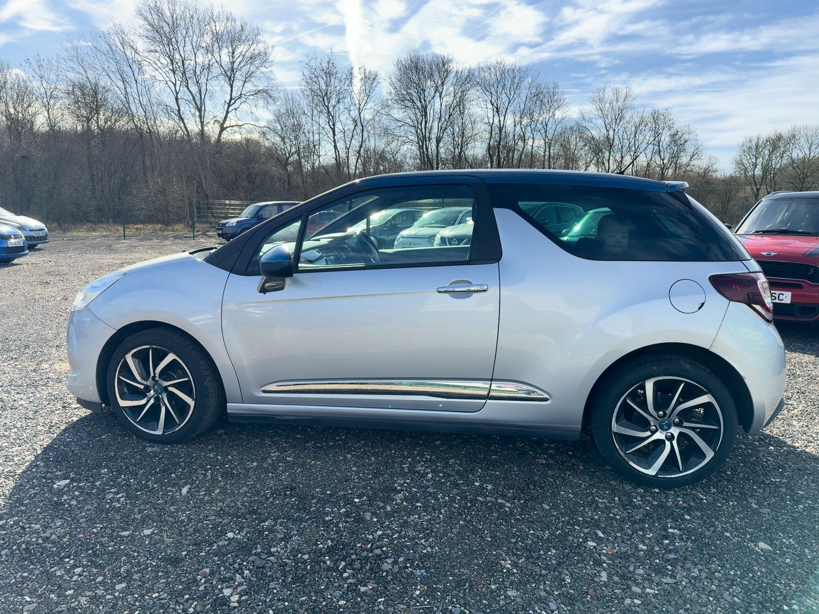 DS AUTOMOBILES DS 3 1.2 PureTech DStyle Nav Hatchback 3dr Petrol Manual Euro 6 (s/s) (110 ps)