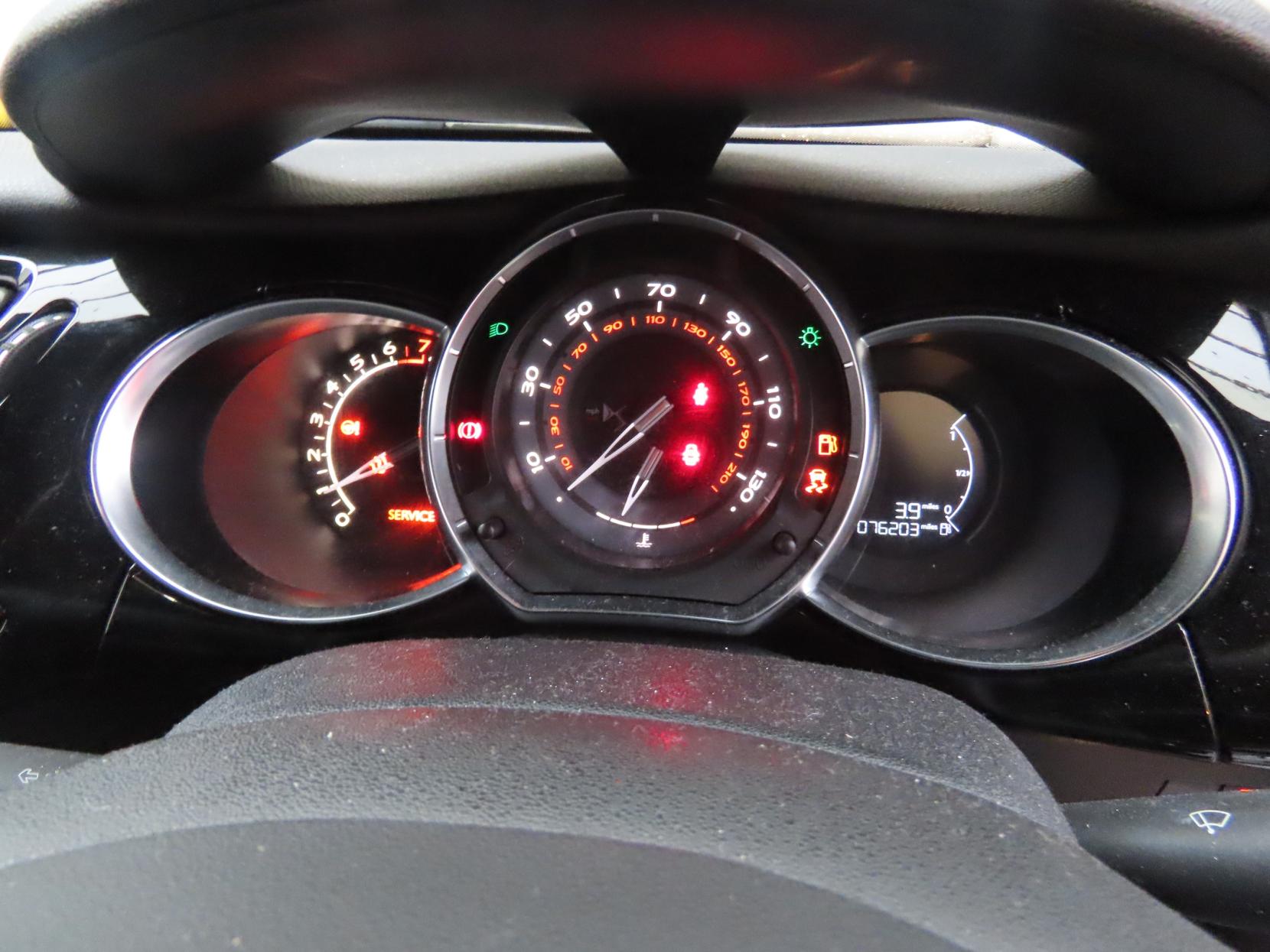 DS AUTOMOBILES DS 3 1.2 PureTech DStyle Nav Hatchback 3dr Petrol Manual Euro 6 (s/s) (110 ps)