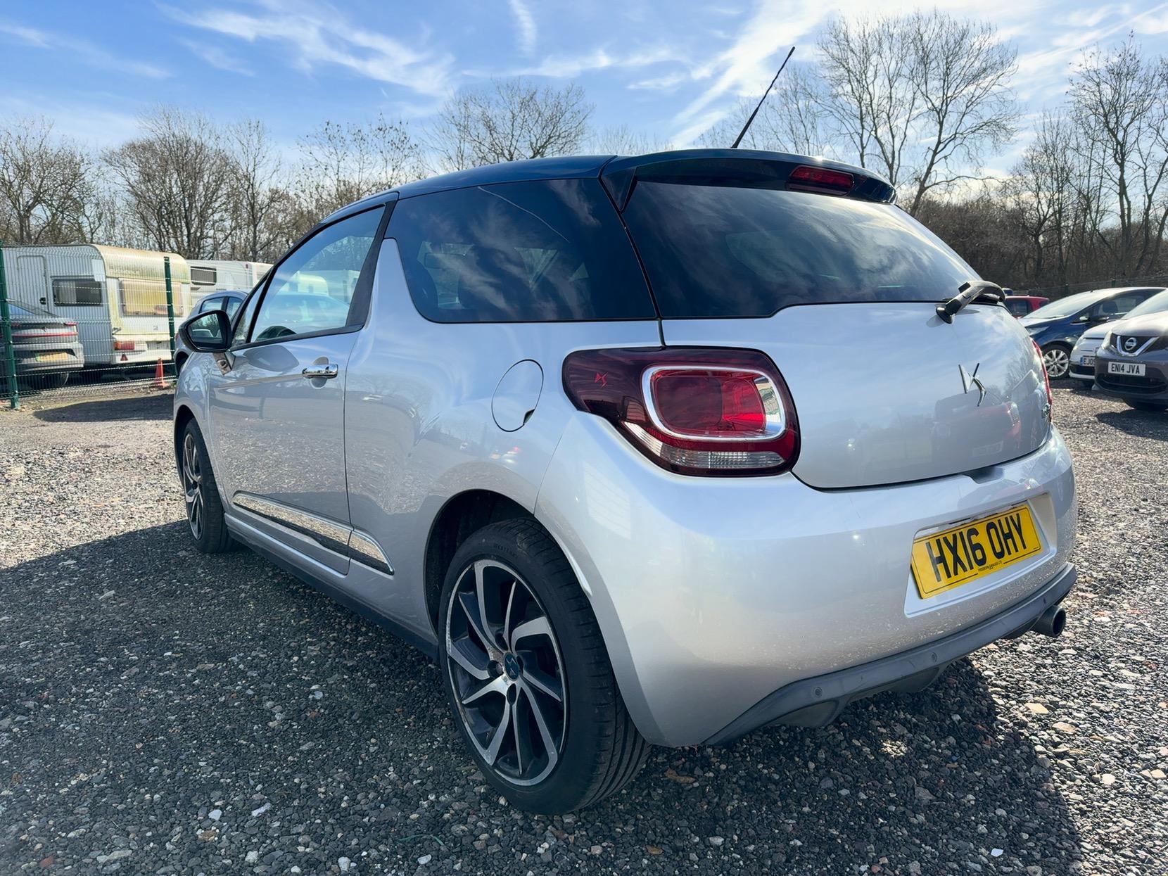 DS AUTOMOBILES DS 3 1.2 PureTech DStyle Nav Hatchback 3dr Petrol Manual Euro 6 (s/s) (110 ps)