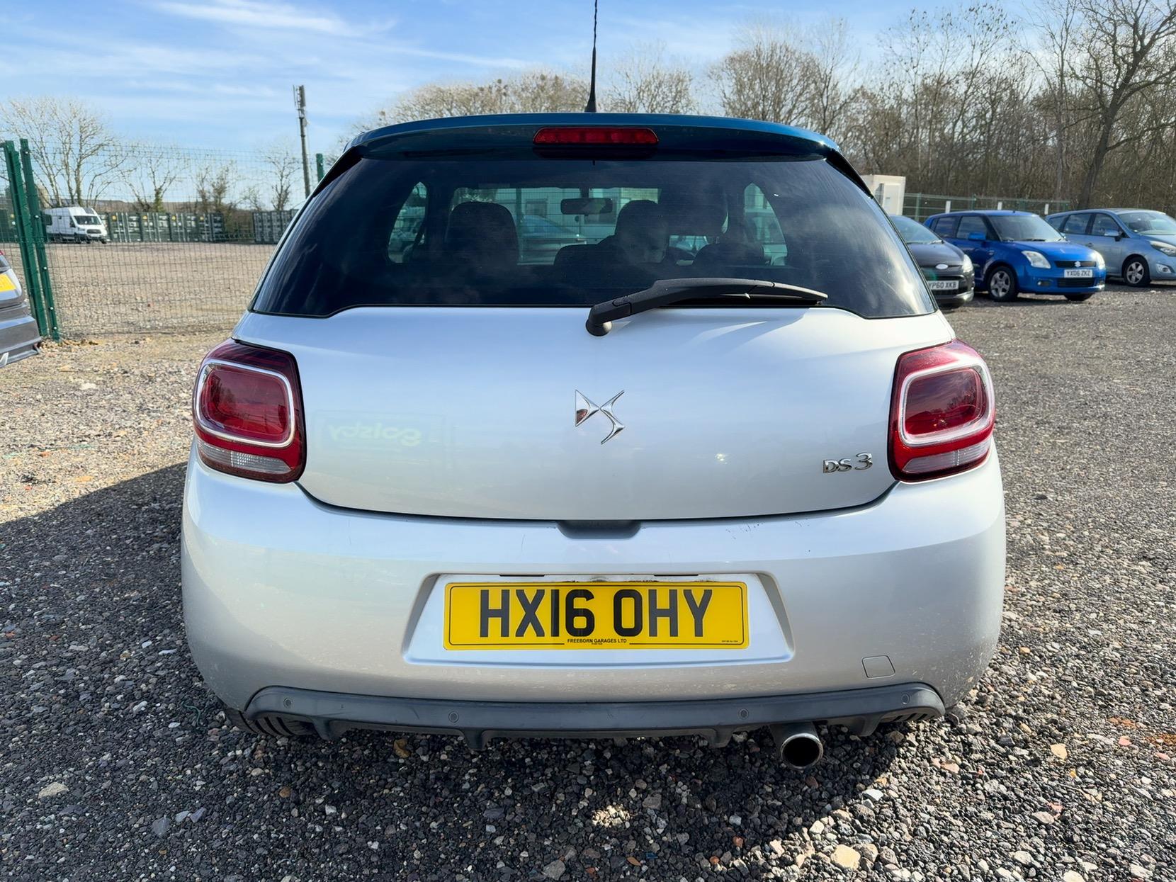 DS AUTOMOBILES DS 3 1.2 PureTech DStyle Nav Hatchback 3dr Petrol Manual Euro 6 (s/s) (110 ps)