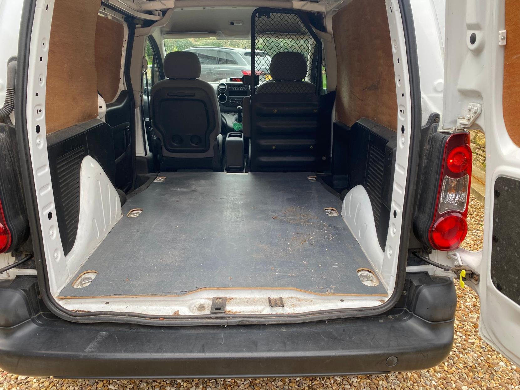 Peugeot Partner 1.6 HDi 850 S Panel Van 4dr Diesel Manual L1 (132 g/km, 92 bhp)