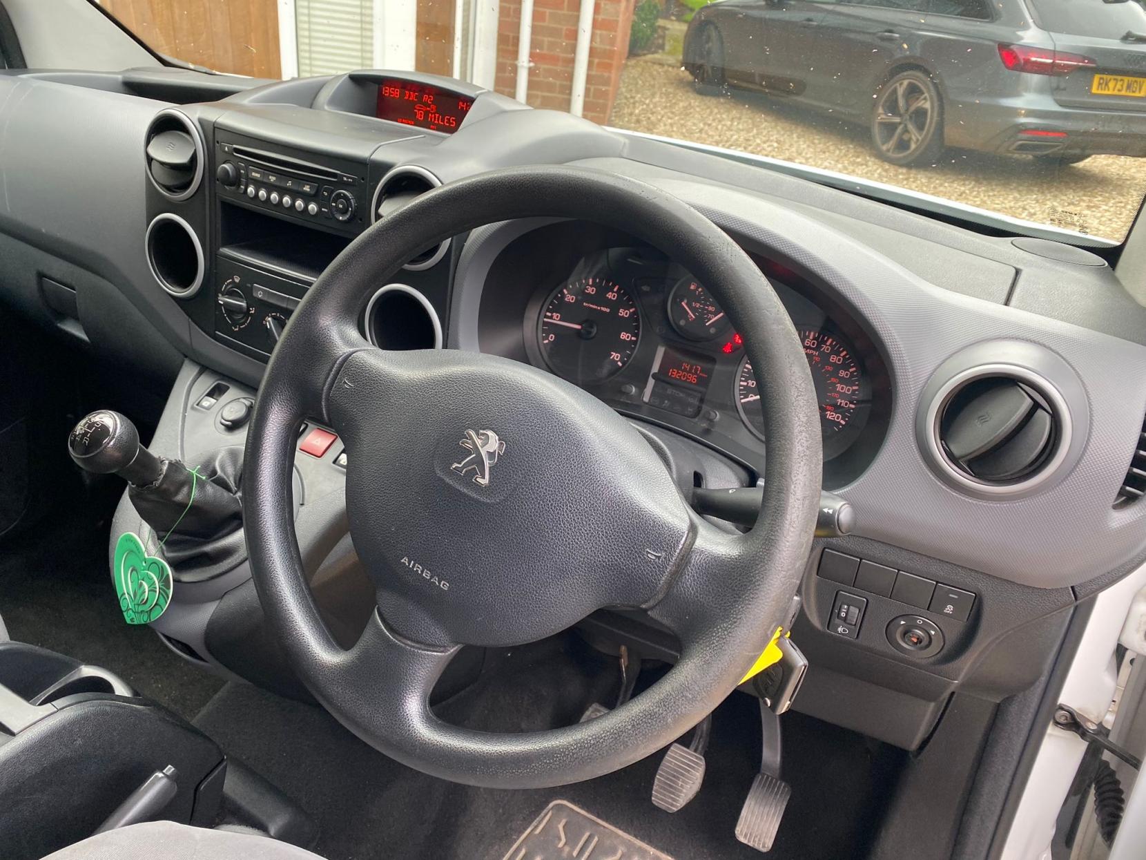 Peugeot Partner 1.6 HDi 850 S Panel Van 4dr Diesel Manual L1 (132 g/km, 92 bhp)