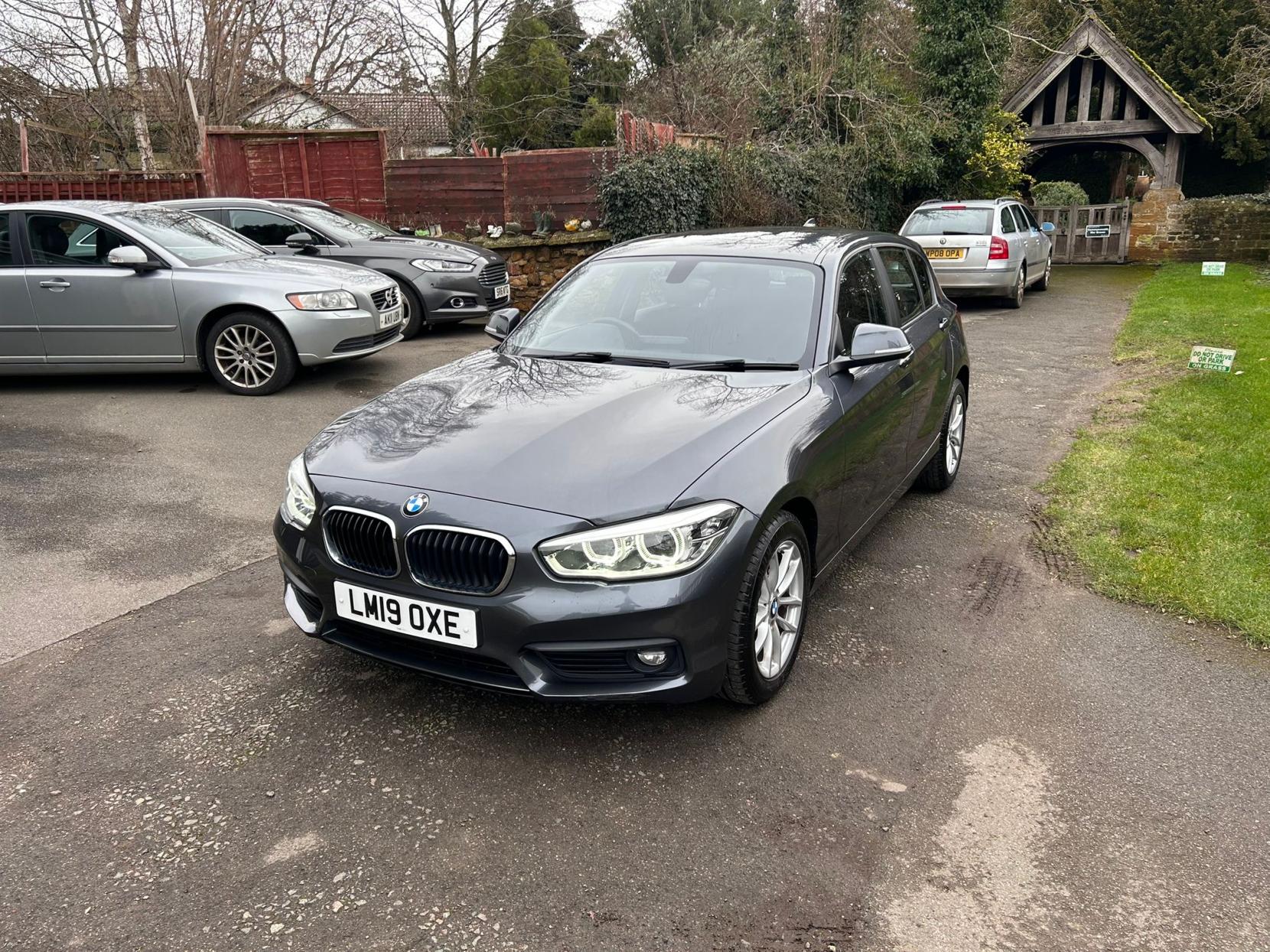 BMW 1 Series 1.5 116d SE Business Hatchback 5dr Diesel Manual Euro 6 (s/s) (116 ps)