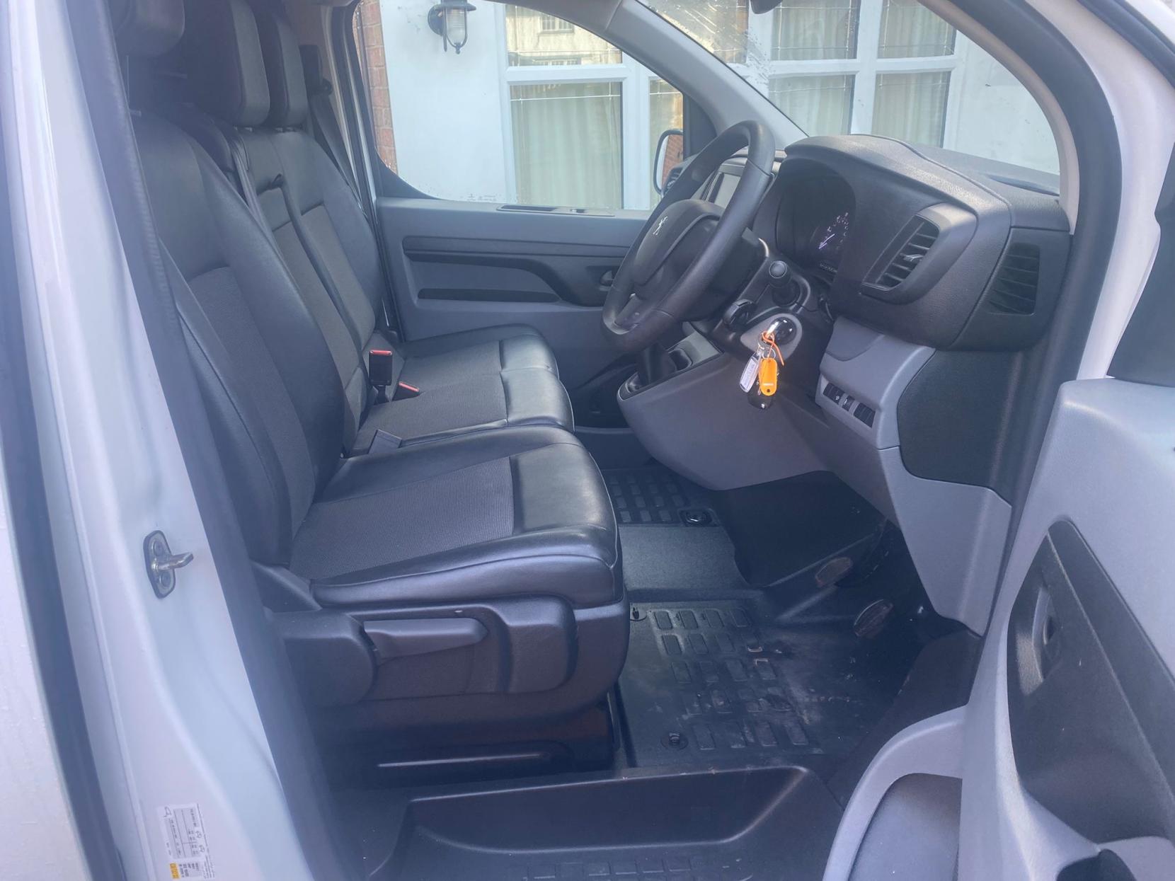 Peugeot Expert 2.0 BlueHDi 1400 Professional Premium Standard Panel Van 6dr Diesel Manual MWB Euro 6 (s/s) (145 ps)