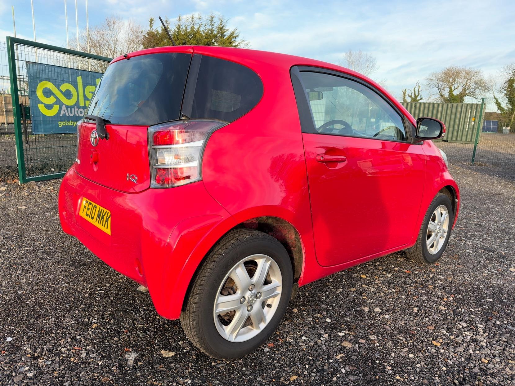 Toyota iQ 1.0 VVT-i Hatchback 3dr Petrol Manual Euro 4 (68 bhp)