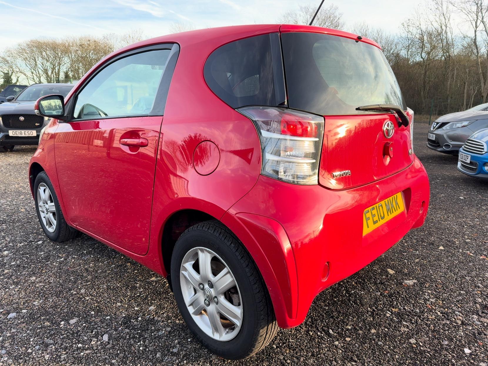 Toyota iQ 1.0 VVT-i Hatchback 3dr Petrol Manual Euro 4 (68 bhp)