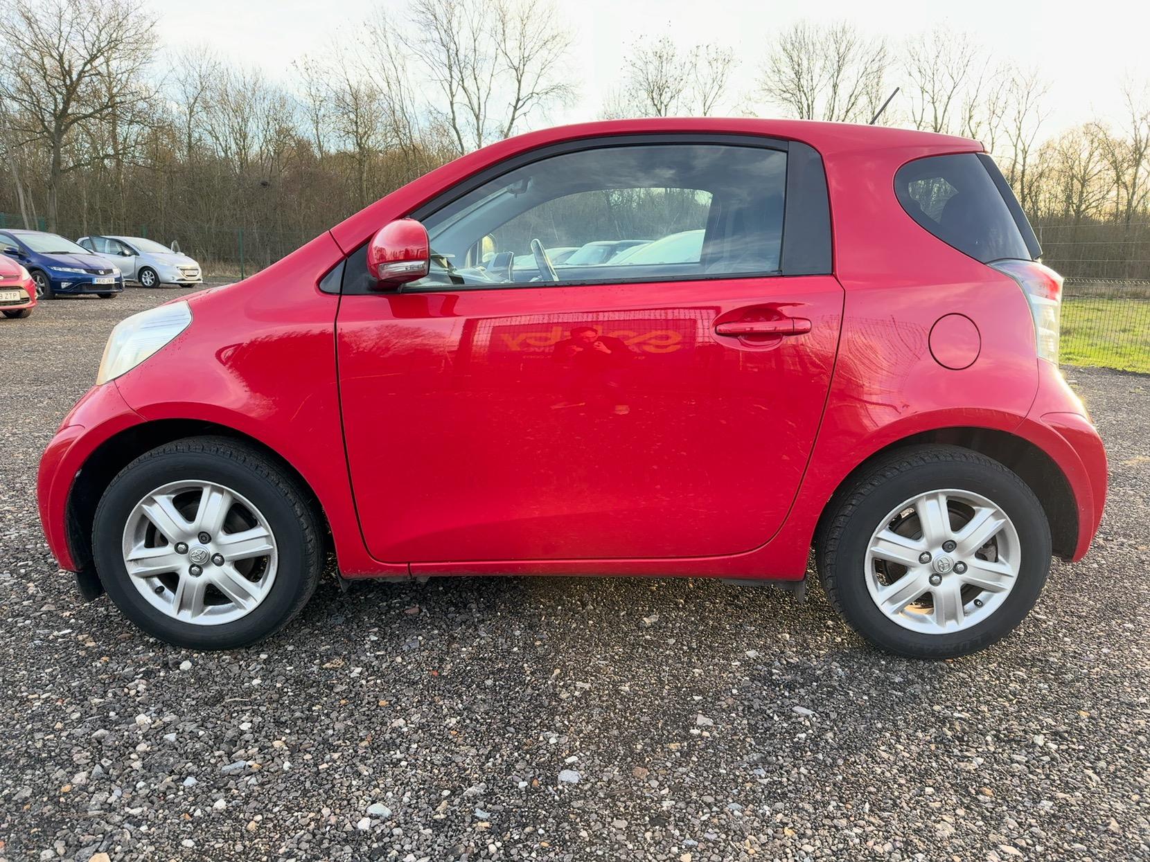 Toyota iQ 1.0 VVT-i Hatchback 3dr Petrol Manual Euro 4 (68 bhp)