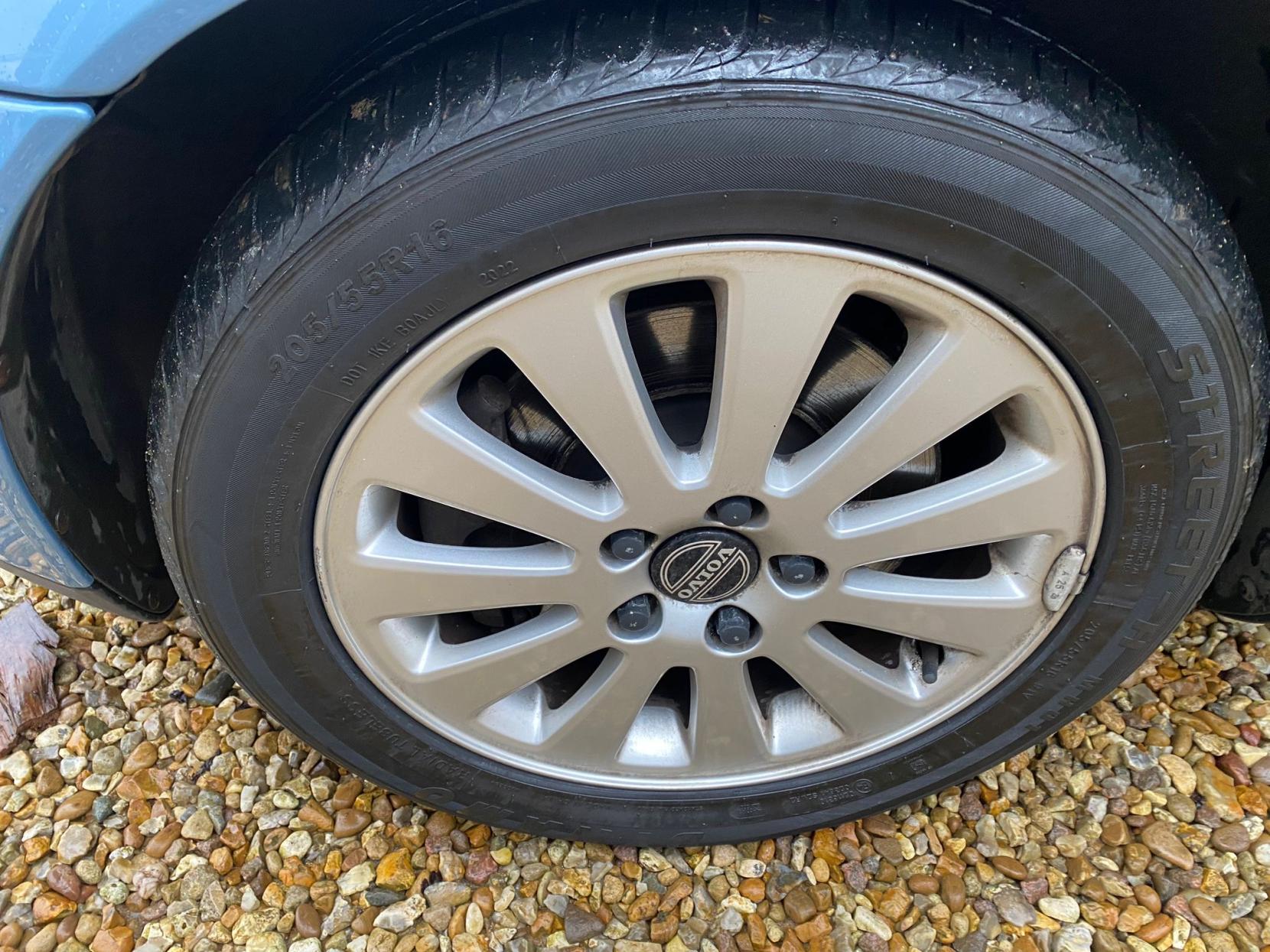 Volvo V50 2.0D S Estate 5dr Diesel Manual (153 g/km, 136 bhp)