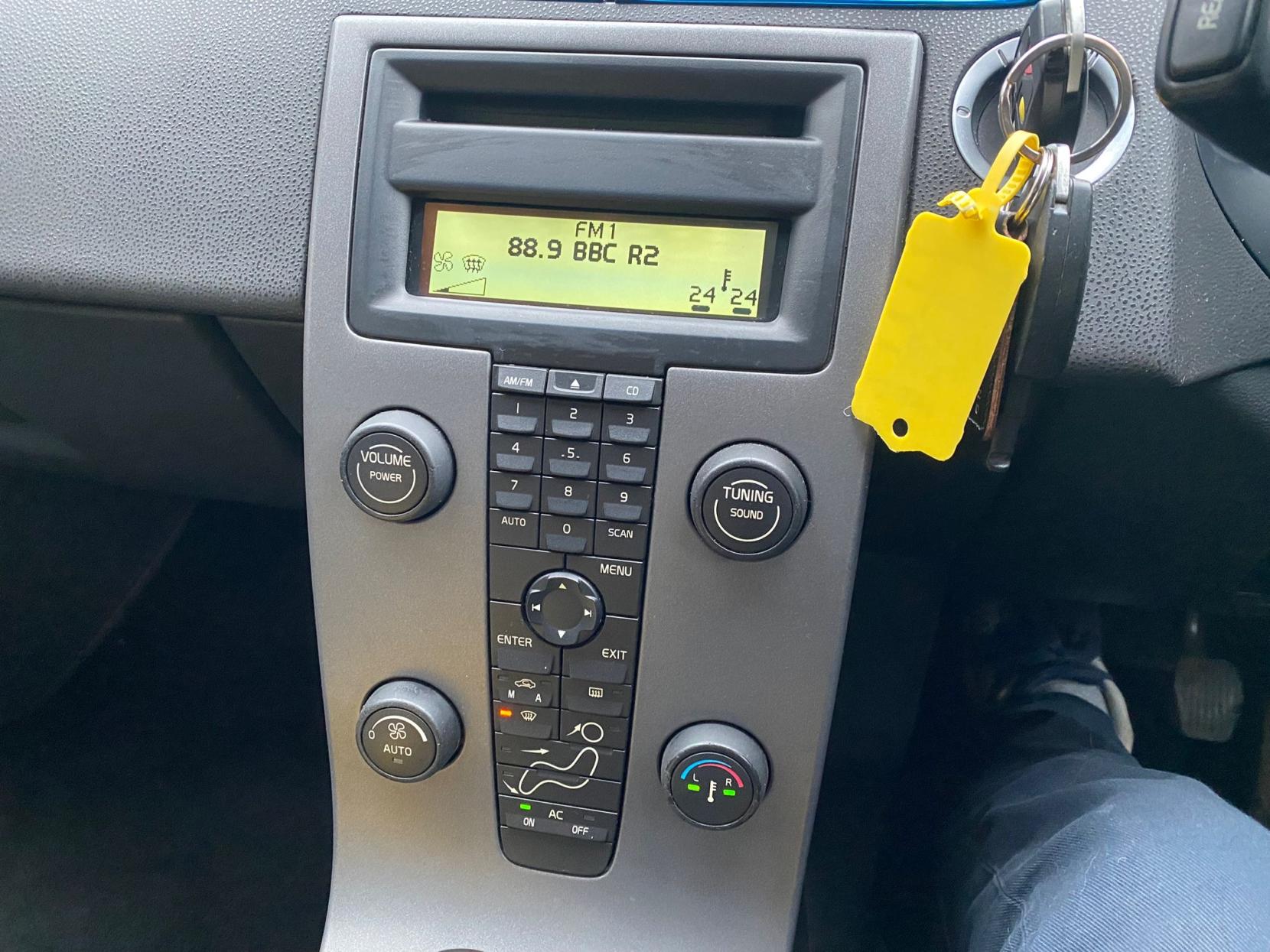 Volvo V50 2.0D S Estate 5dr Diesel Manual (153 g/km, 136 bhp)