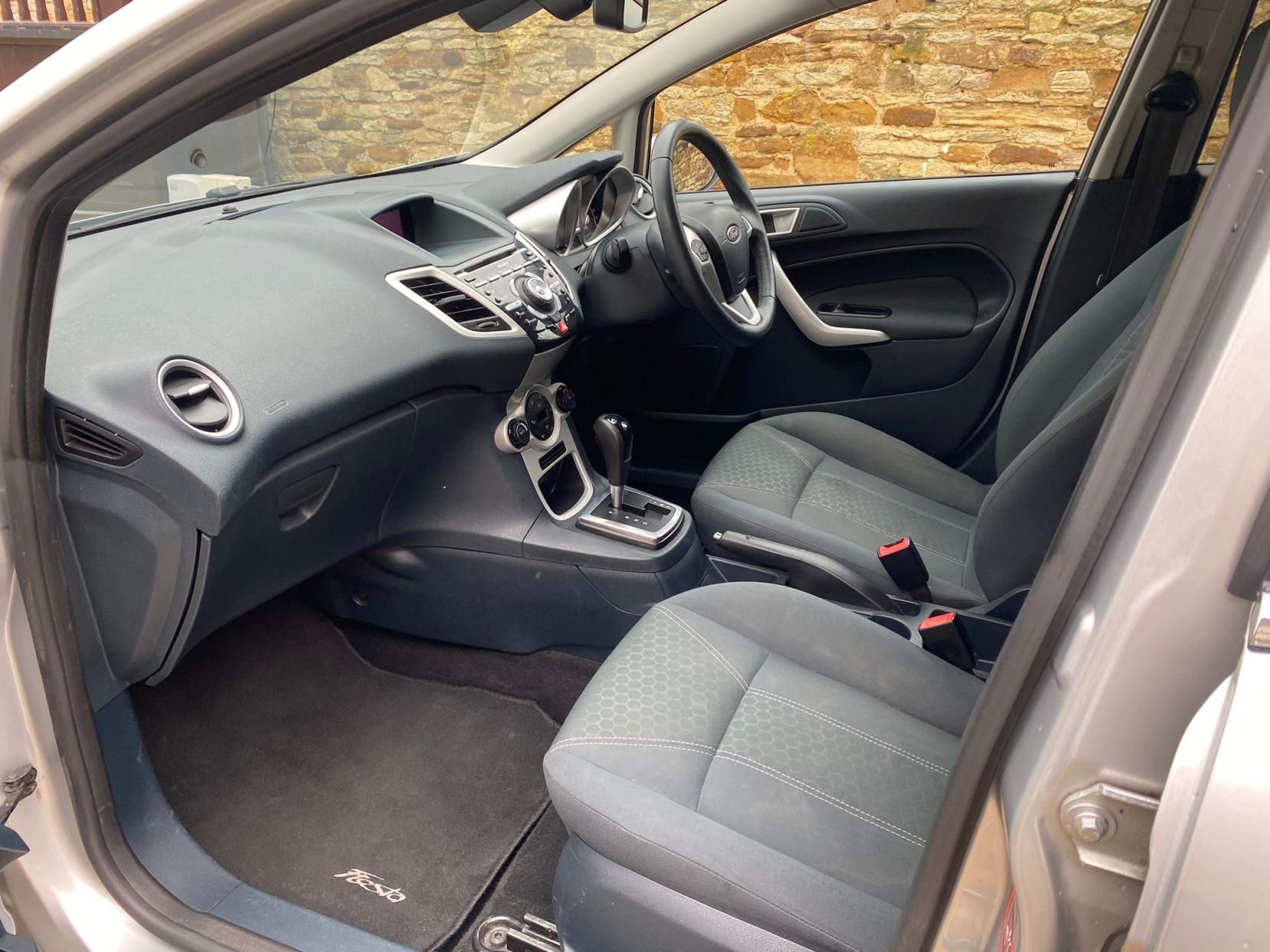 Ford Fiesta 1.4 Titanium Hatchback 5dr Petrol Automatic (154 g/km, 94 bhp)