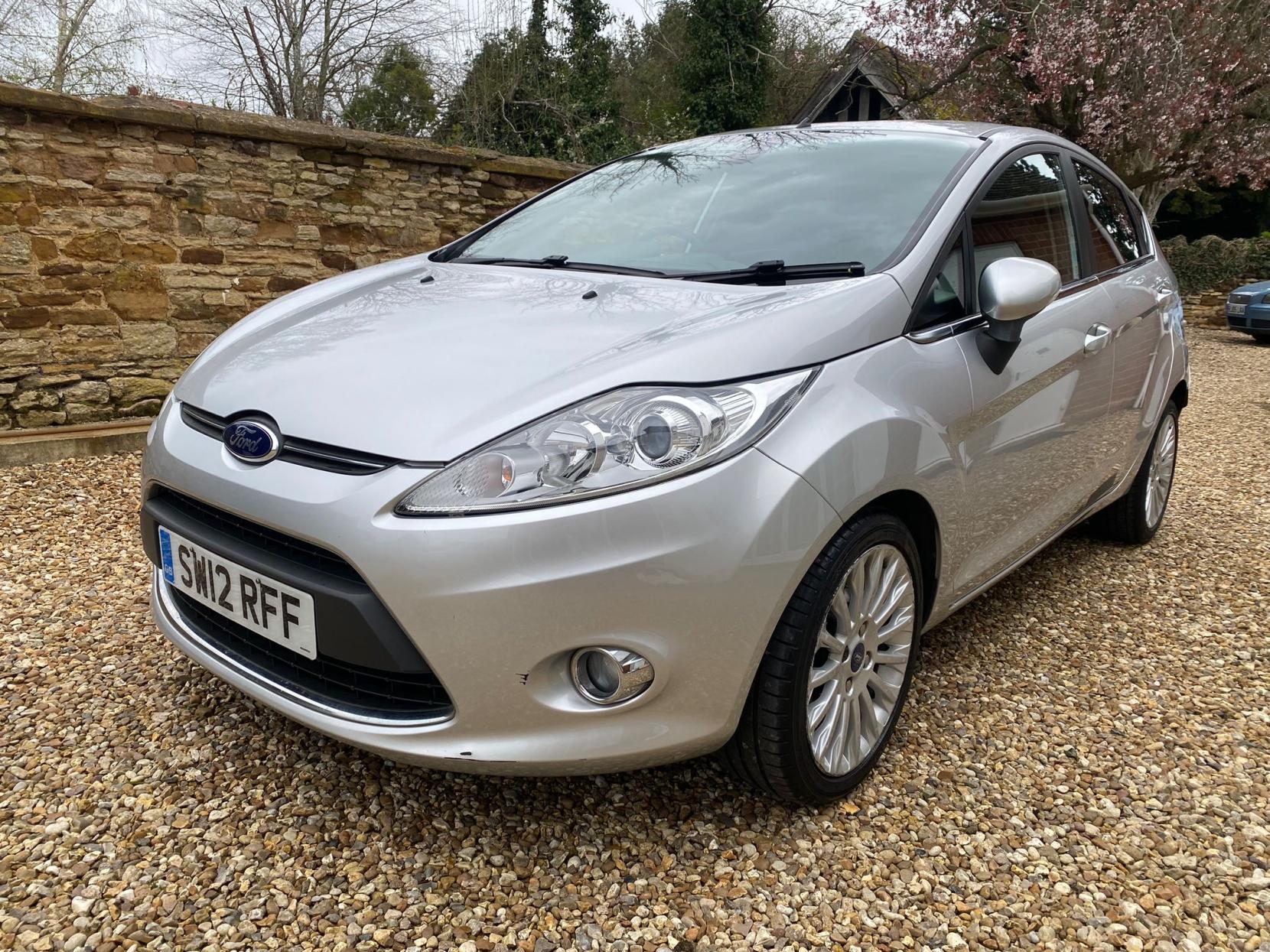 Ford Fiesta 1.4 Titanium Hatchback 5dr Petrol Automatic (154 g/km, 94 bhp)