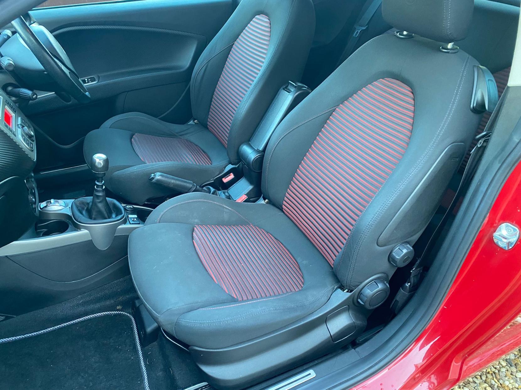 Alfa Romeo MiTo 1.4 MultiAir Distinctive Hatchback 3dr Petrol Manual Euro 5 (s/s) (105 bhp)