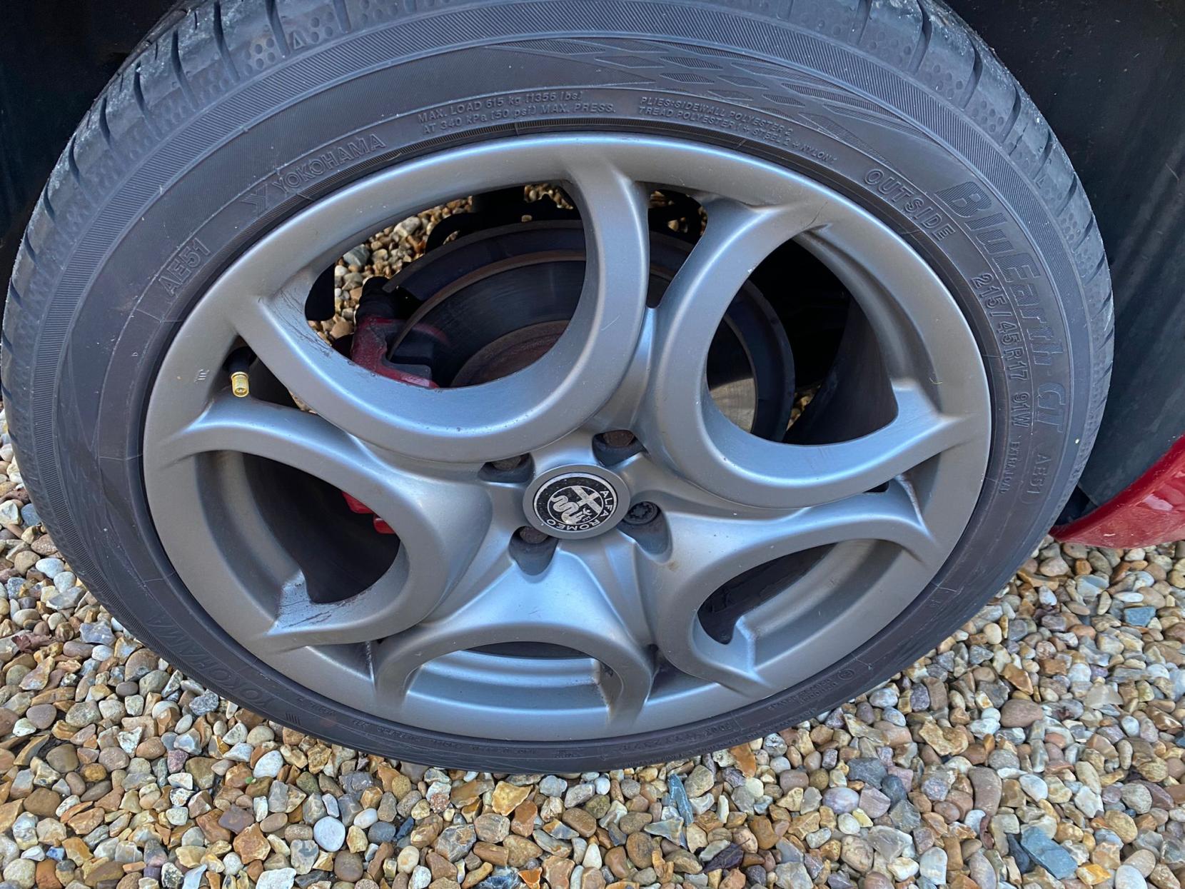 Alfa Romeo MiTo 1.4 MultiAir Distinctive Hatchback 3dr Petrol Manual Euro 5 (s/s) (105 bhp)