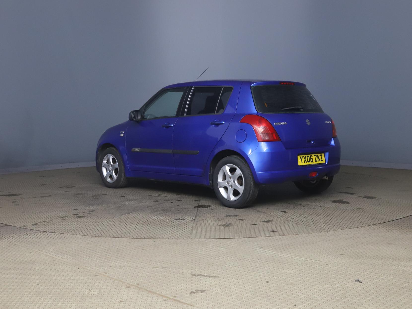 Suzuki Swift 1.5 GLX Hatchback 5dr Petrol Manual (159 g/km, 101 bhp)