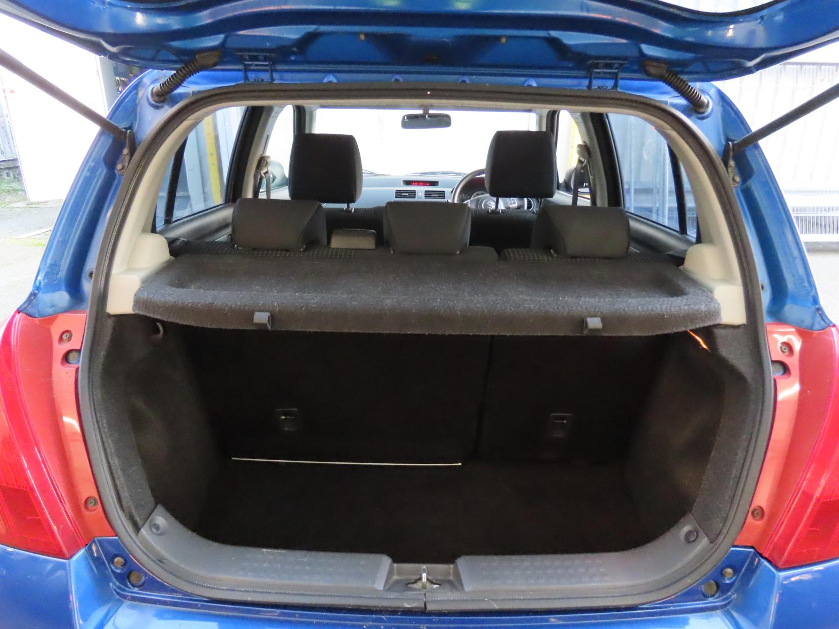 Suzuki Swift 1.5 GLX Hatchback 5dr Petrol Manual (159 g/km, 101 bhp)