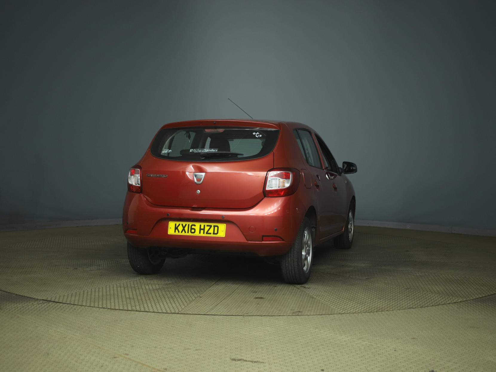 Dacia Sandero 1.5 dCi Laureate Hatchback 5dr Diesel Manual Euro 6 (s/s) (90 ps)