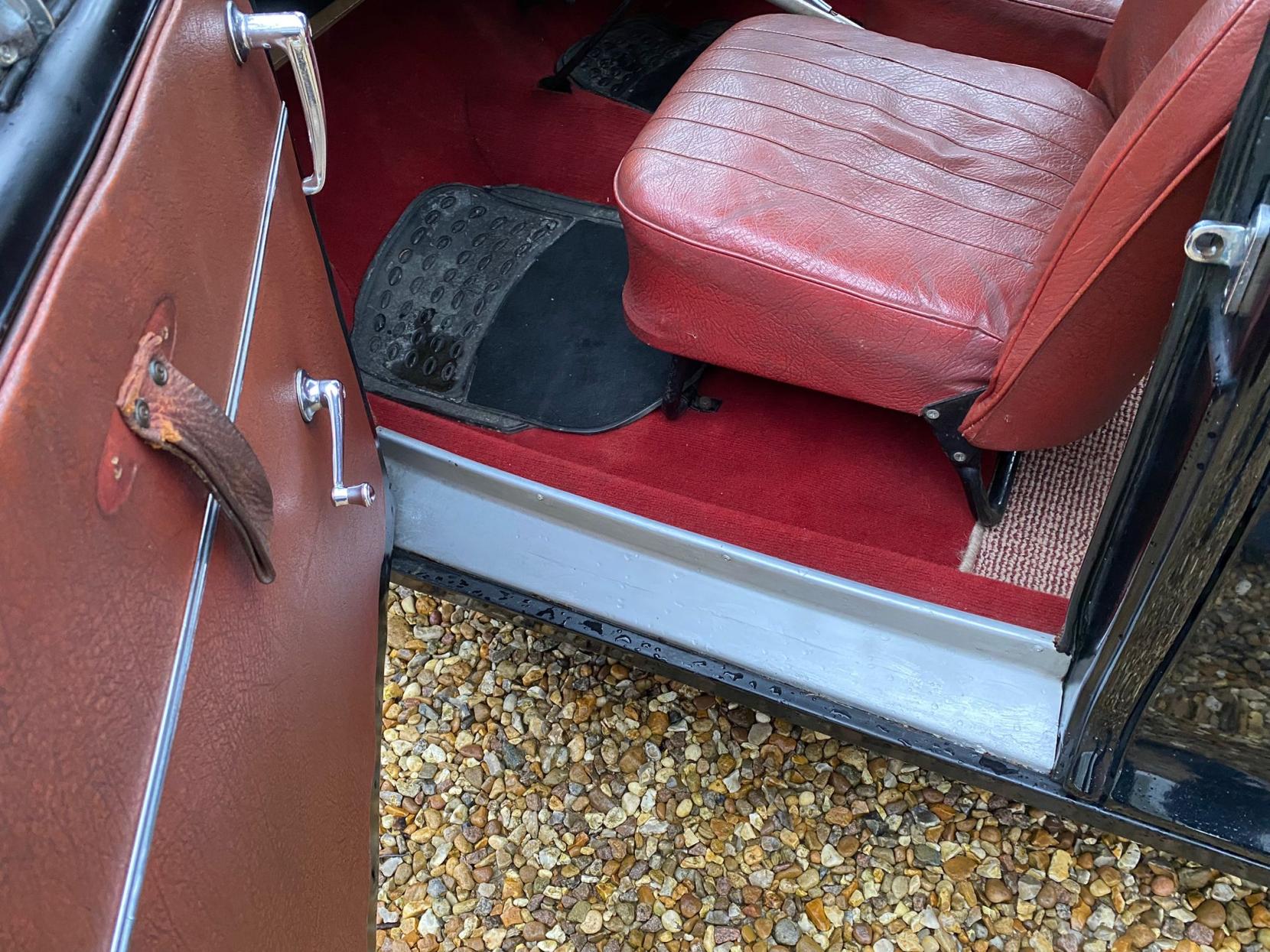 Morris Minor 1955 Morris Minor Split Screen Saloon