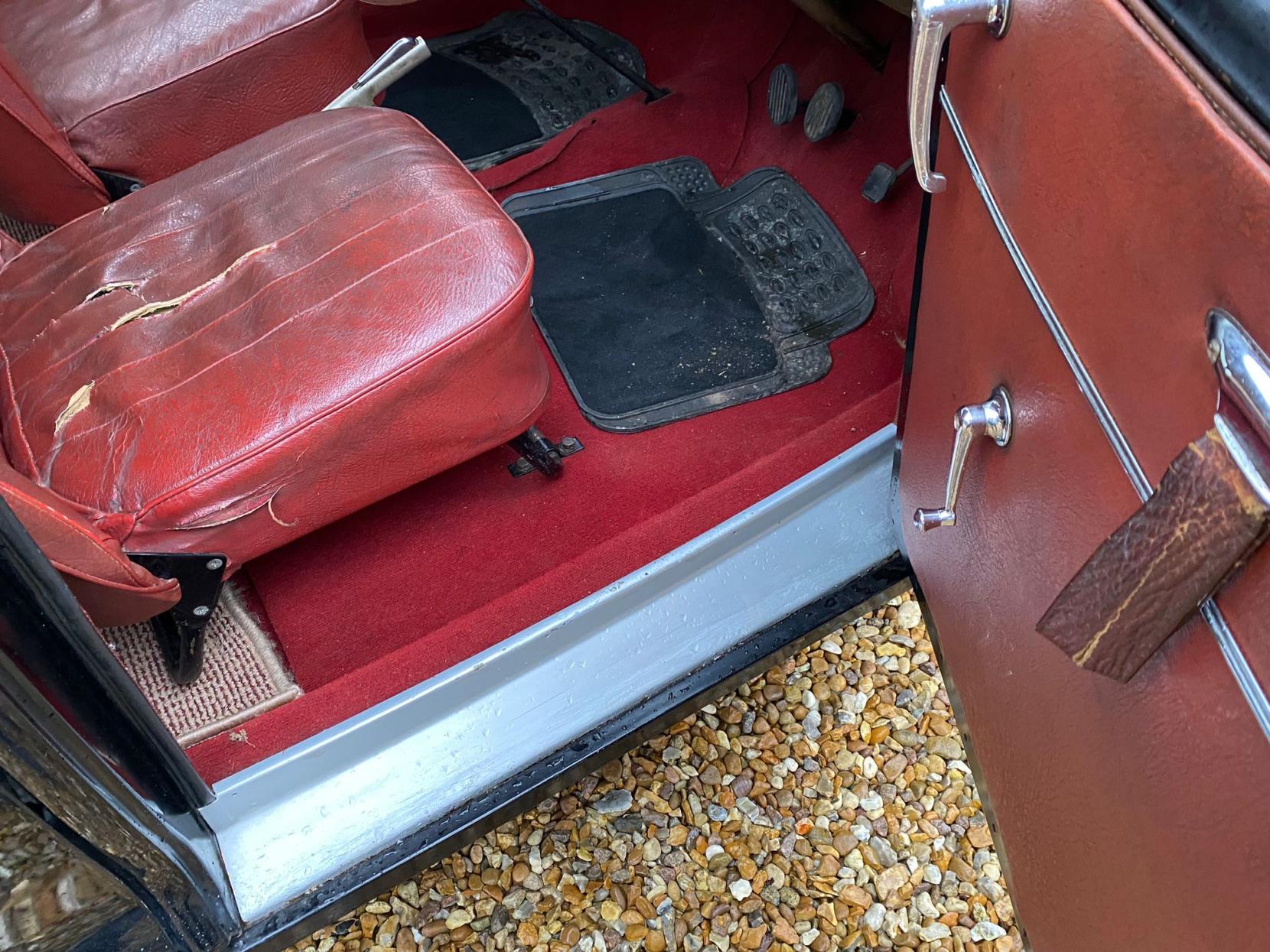 Morris Minor 1955 Morris Minor Split Screen Saloon