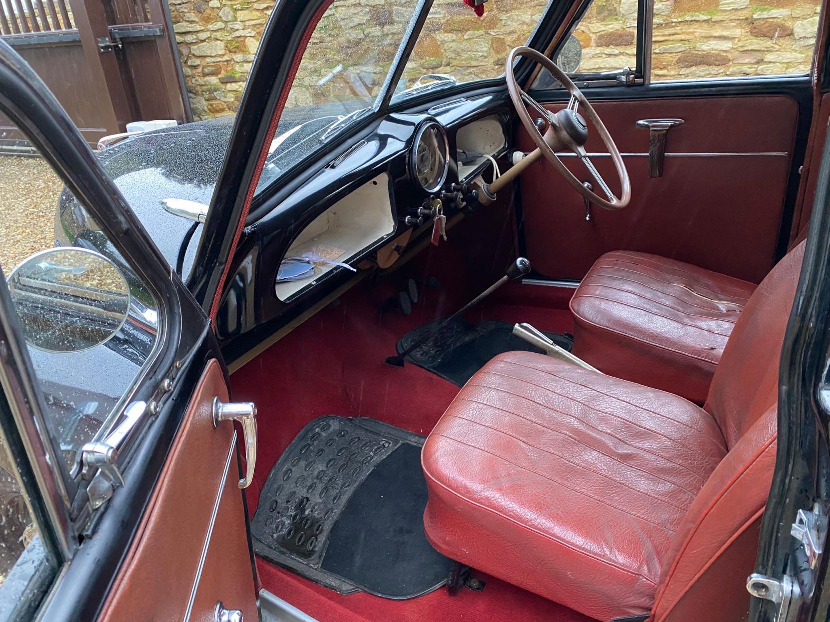 Morris Minor 1955 Morris Minor Split Screen Saloon