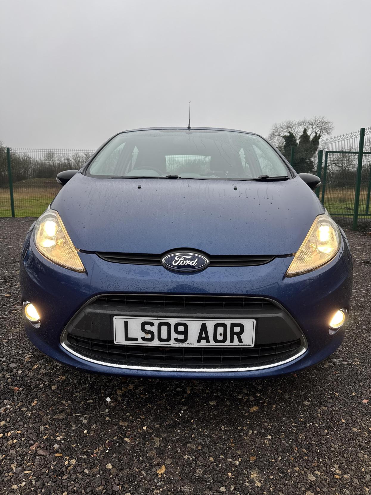 Ford Fiesta 1.4 Zetec Hatchback 5dr Petrol Manual (133 g/km, 94 bhp)
