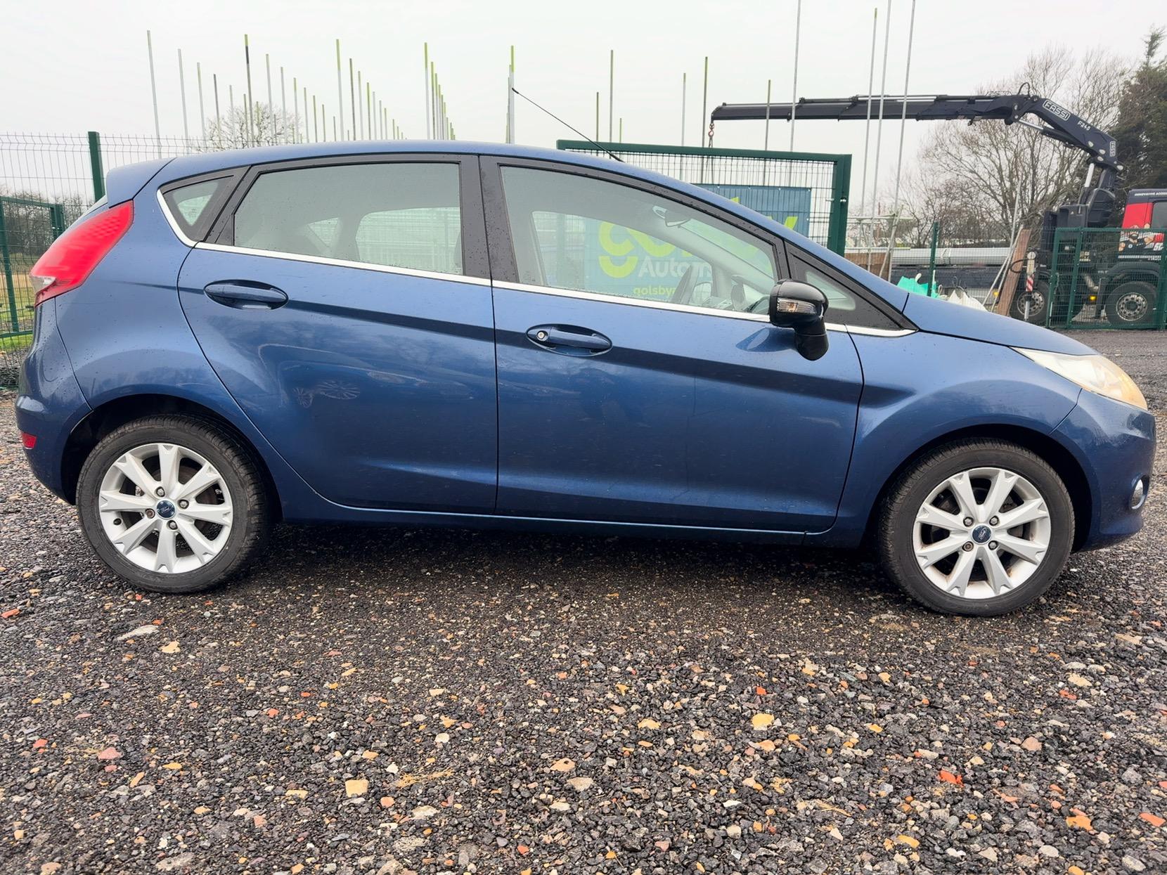 Ford Fiesta 1.4 Zetec Hatchback 5dr Petrol Manual (133 g/km, 94 bhp)