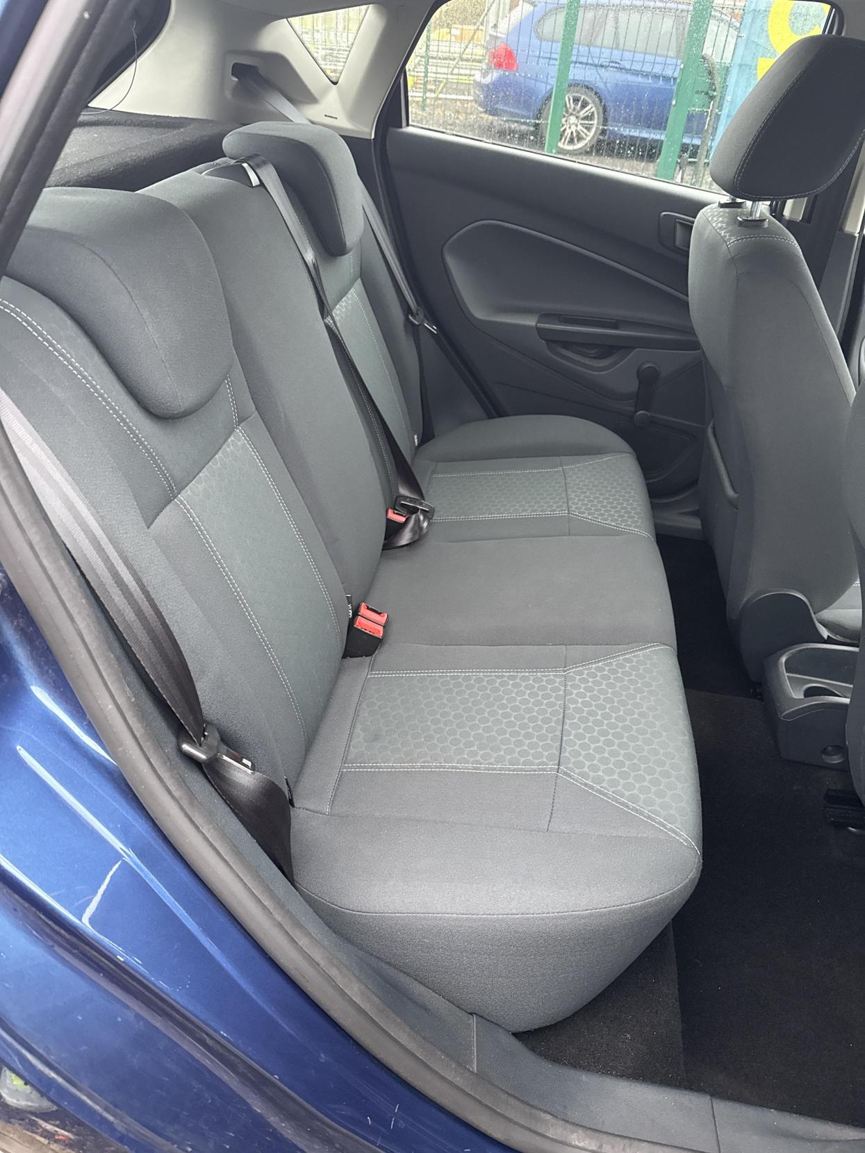 Ford Fiesta 1.4 Zetec Hatchback 5dr Petrol Manual (133 g/km, 94 bhp)