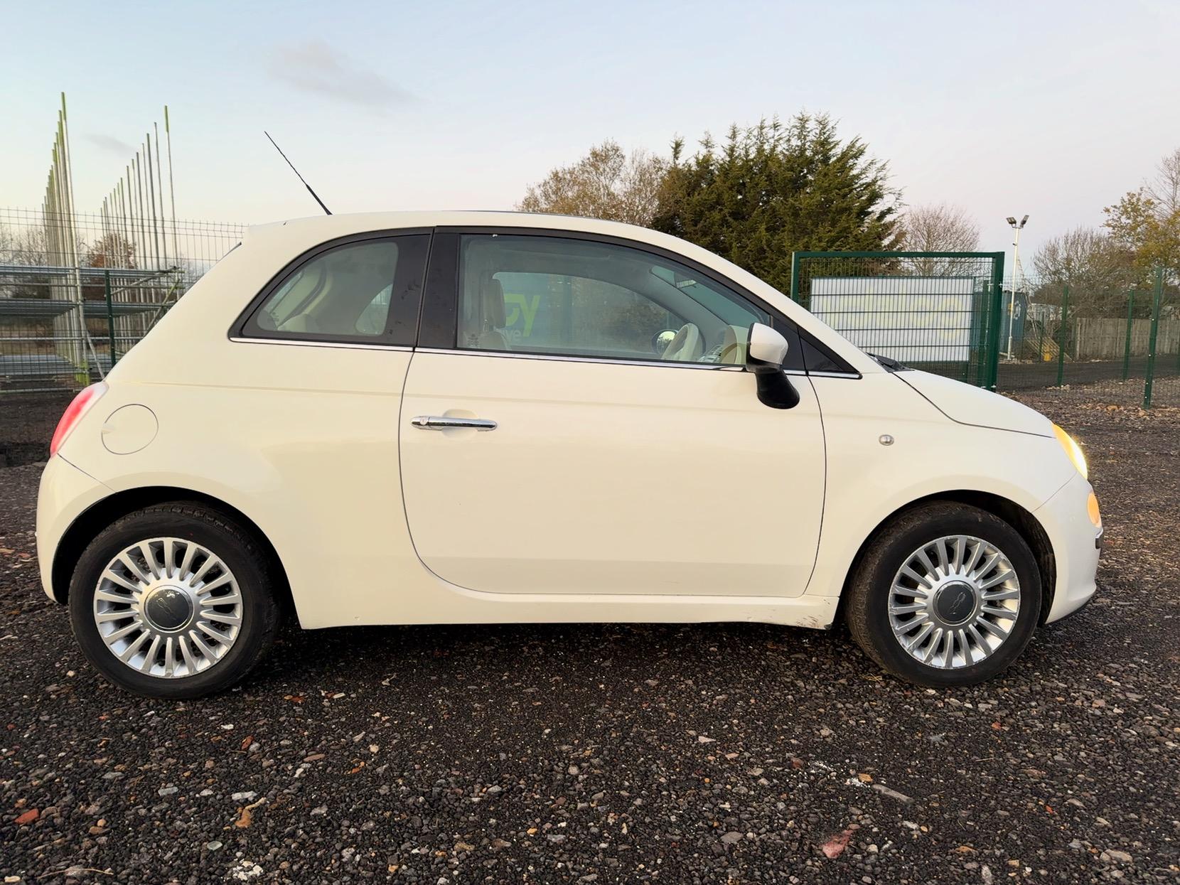 Fiat 500 1.2 Lounge Hatchback 3dr Petrol Manual Euro 5 (s/s) (69 bhp)