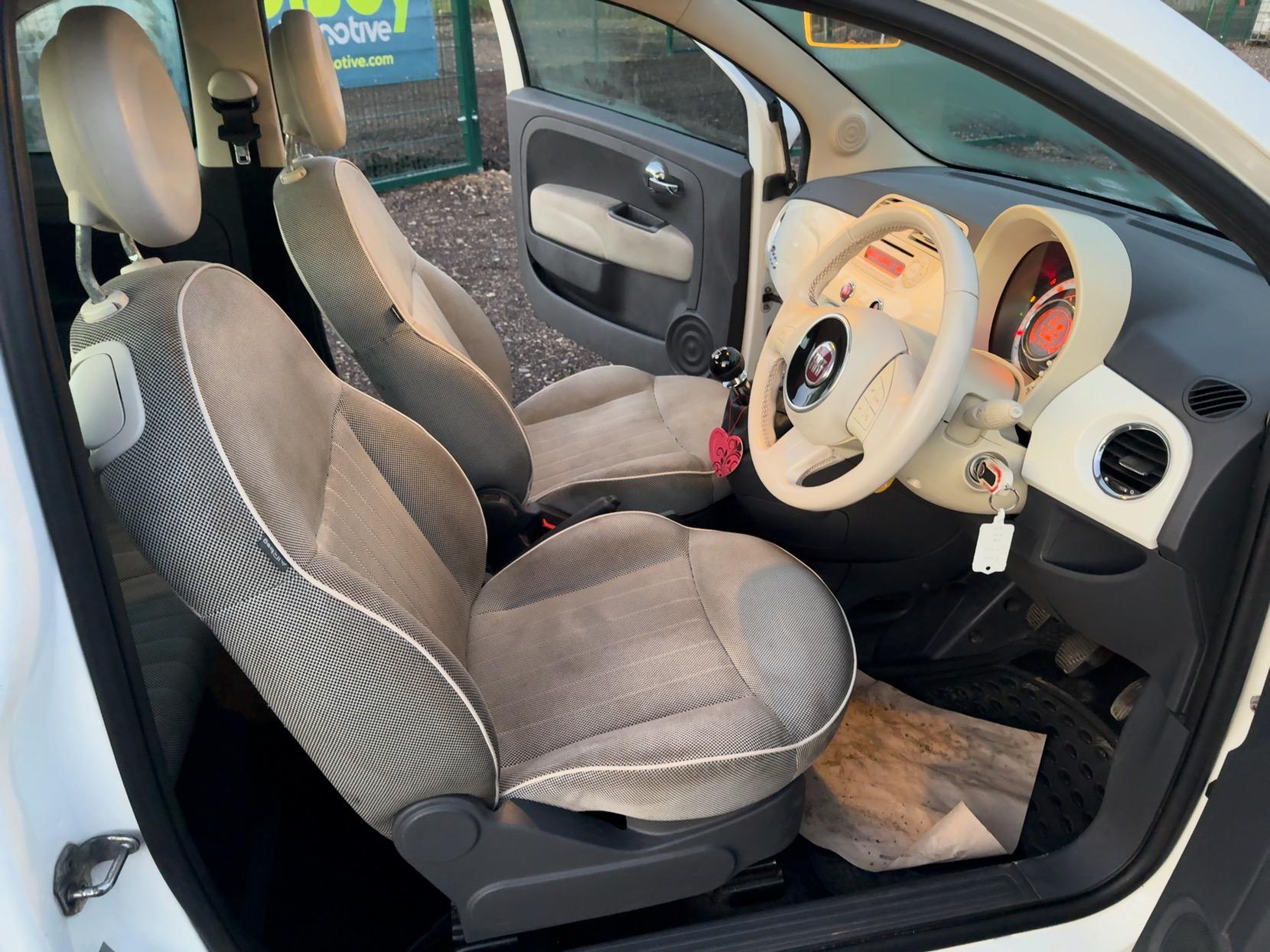 Fiat 500 1.2 Lounge Hatchback 3dr Petrol Manual Euro 5 (s/s) (69 bhp)