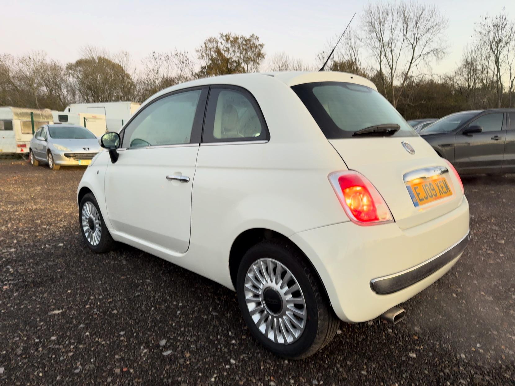 Fiat 500 1.2 Lounge Hatchback 3dr Petrol Manual Euro 5 (s/s) (69 bhp)