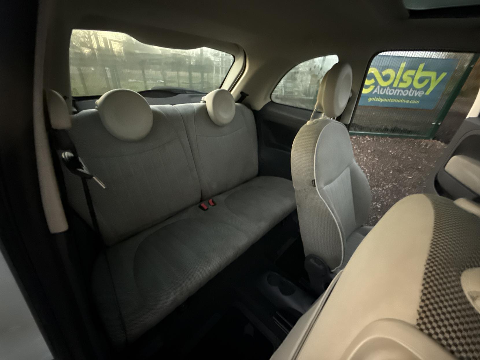 Fiat 500 1.2 Lounge Hatchback 3dr Petrol Manual Euro 5 (s/s) (69 bhp)