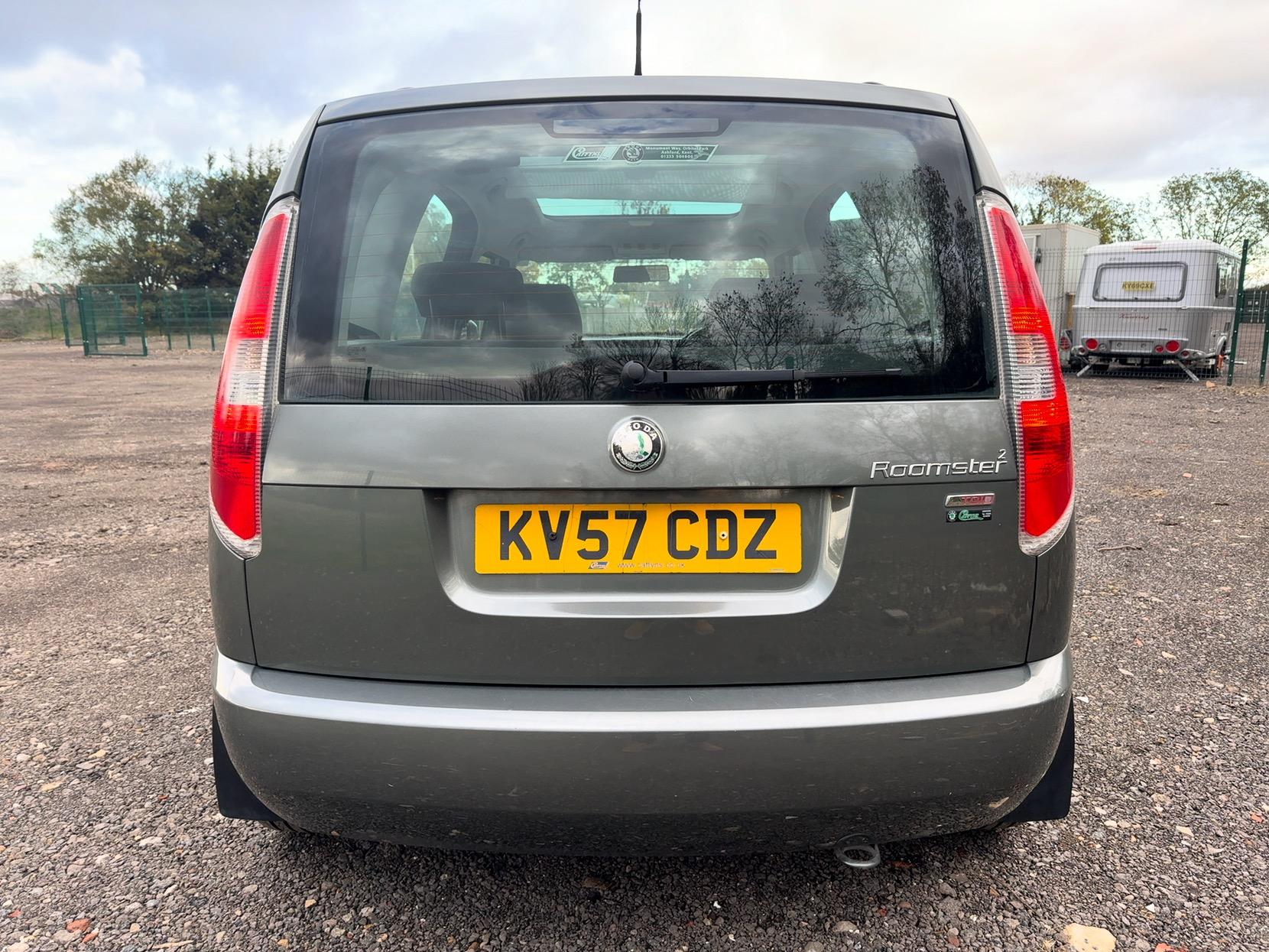 Skoda Roomster 1.9 TDI Pure Drive 2 MPV 5dr Diesel Manual (139 g/km, 105 bhp)