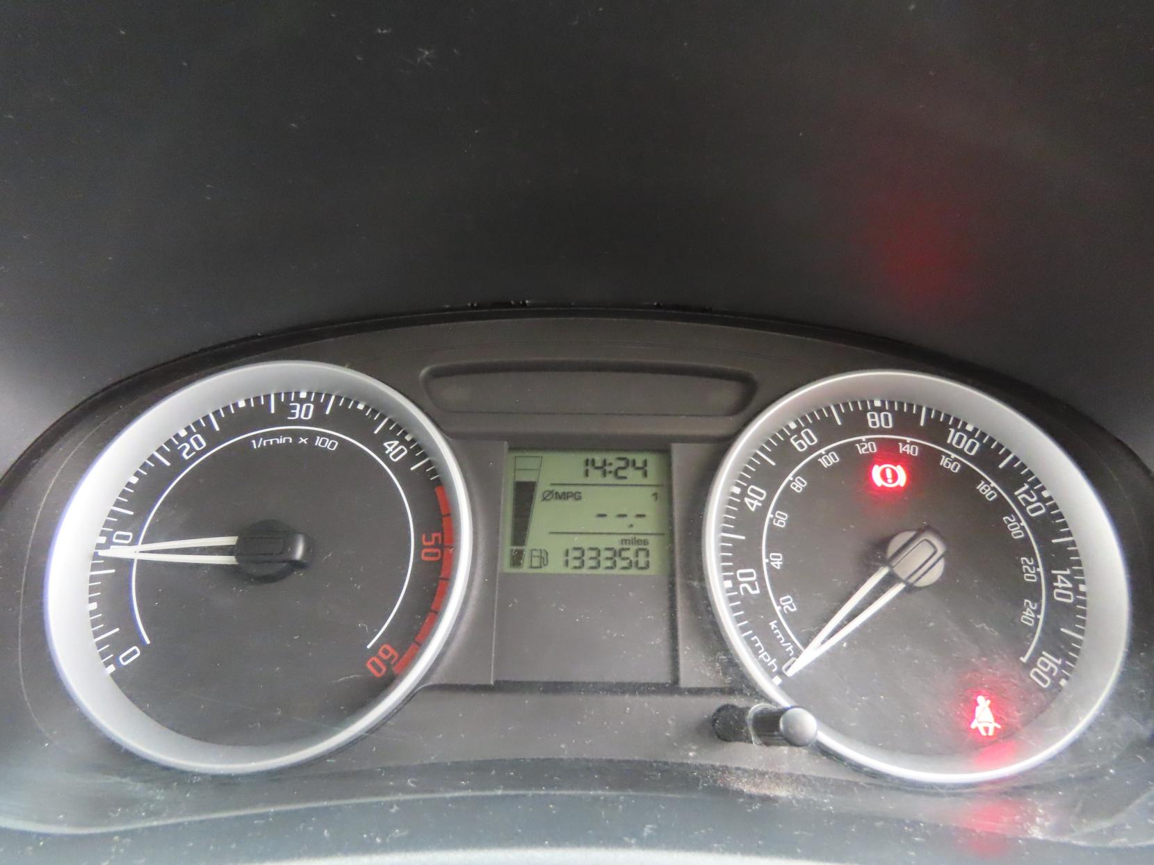 Skoda Roomster 1.9 TDI Pure Drive 2 MPV 5dr Diesel Manual (139 g/km, 105 bhp)