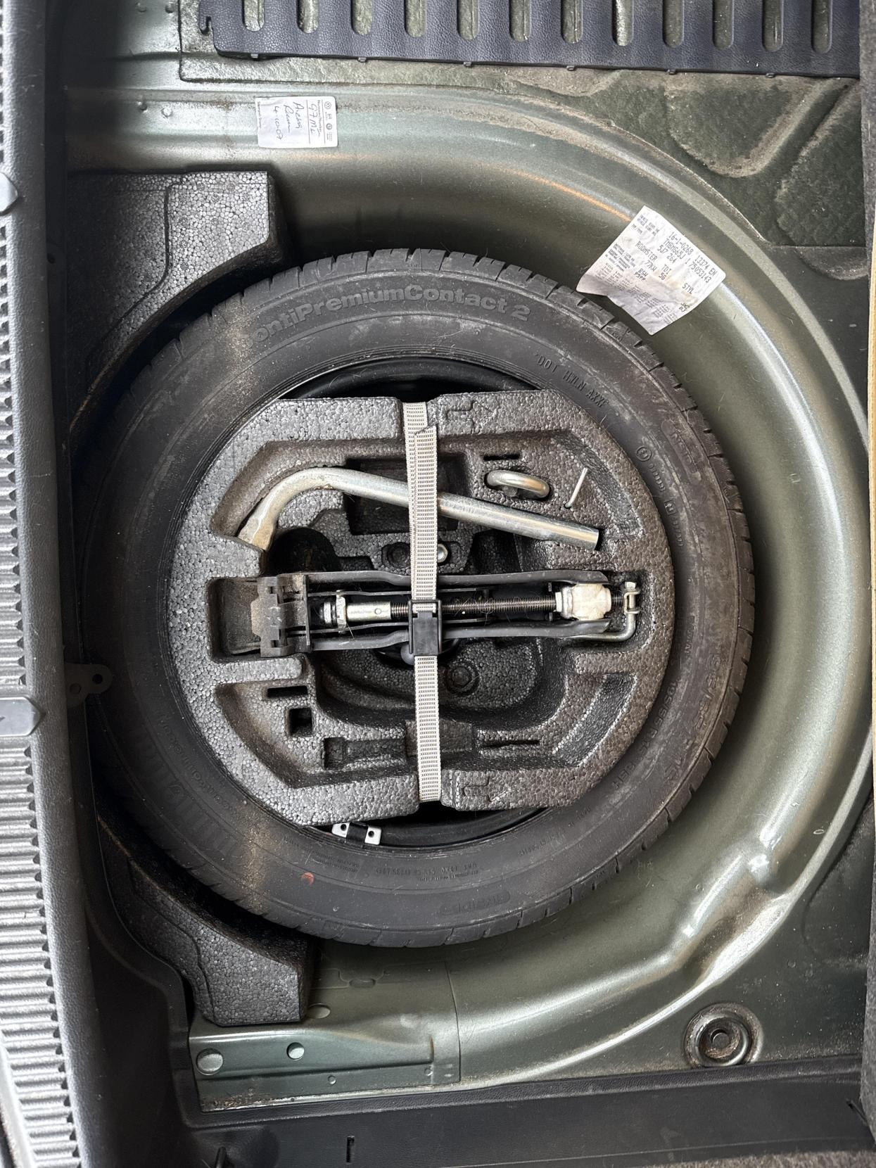 Skoda Roomster 1.9 TDI Pure Drive 2 MPV 5dr Diesel Manual (139 g/km, 105 bhp)