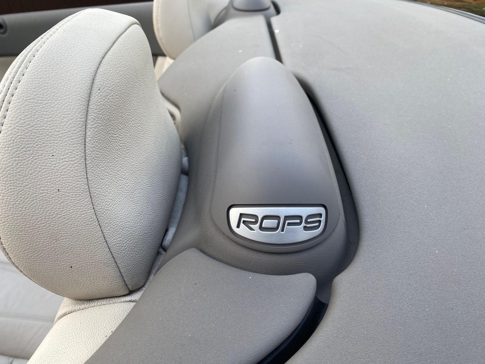 Volvo C70 2.0D SE Convertible 2dr Diesel Manual (161 g/km, 134 bhp)