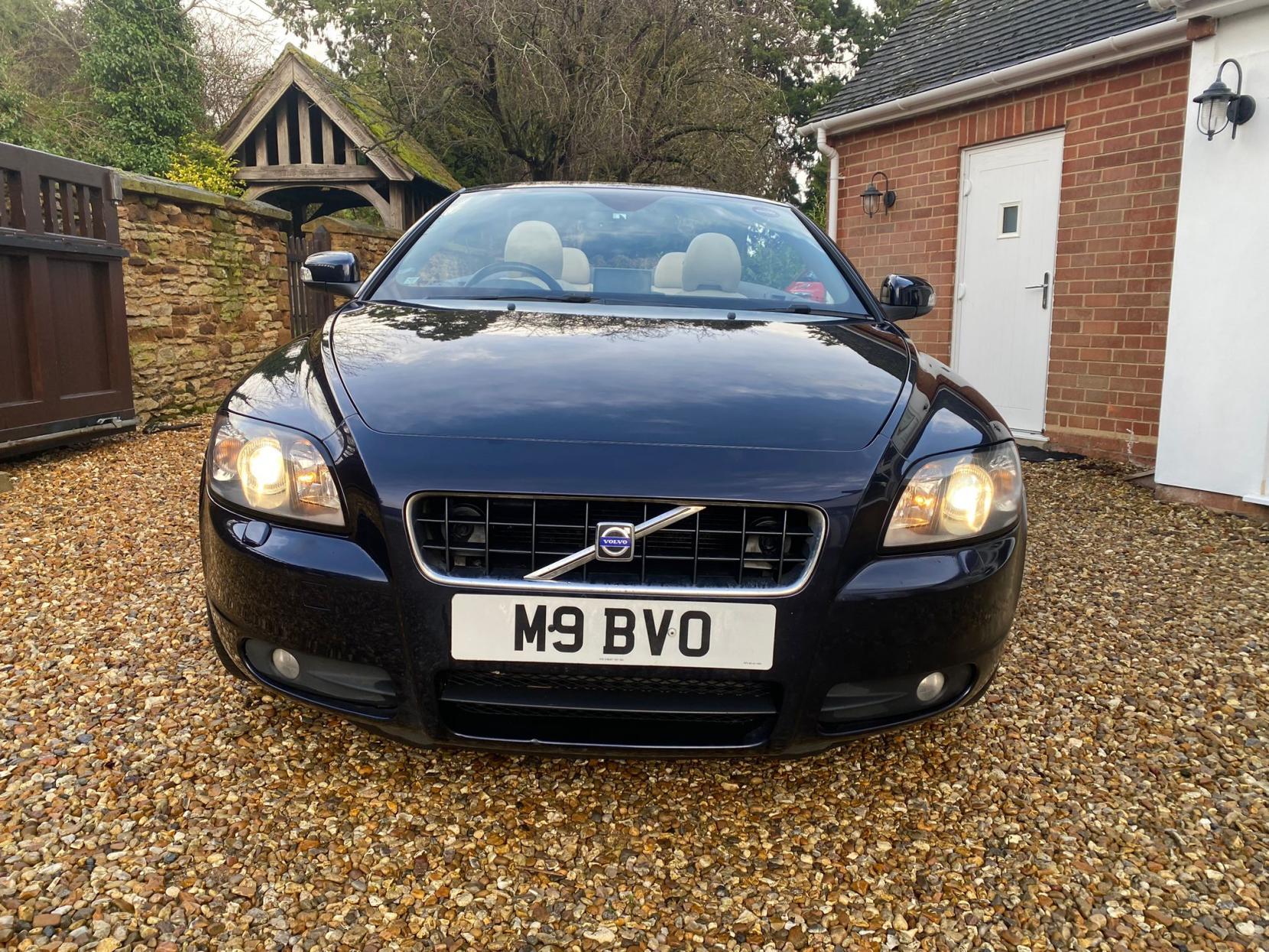 Volvo C70 2.0D SE Convertible 2dr Diesel Manual (161 g/km, 134 bhp)