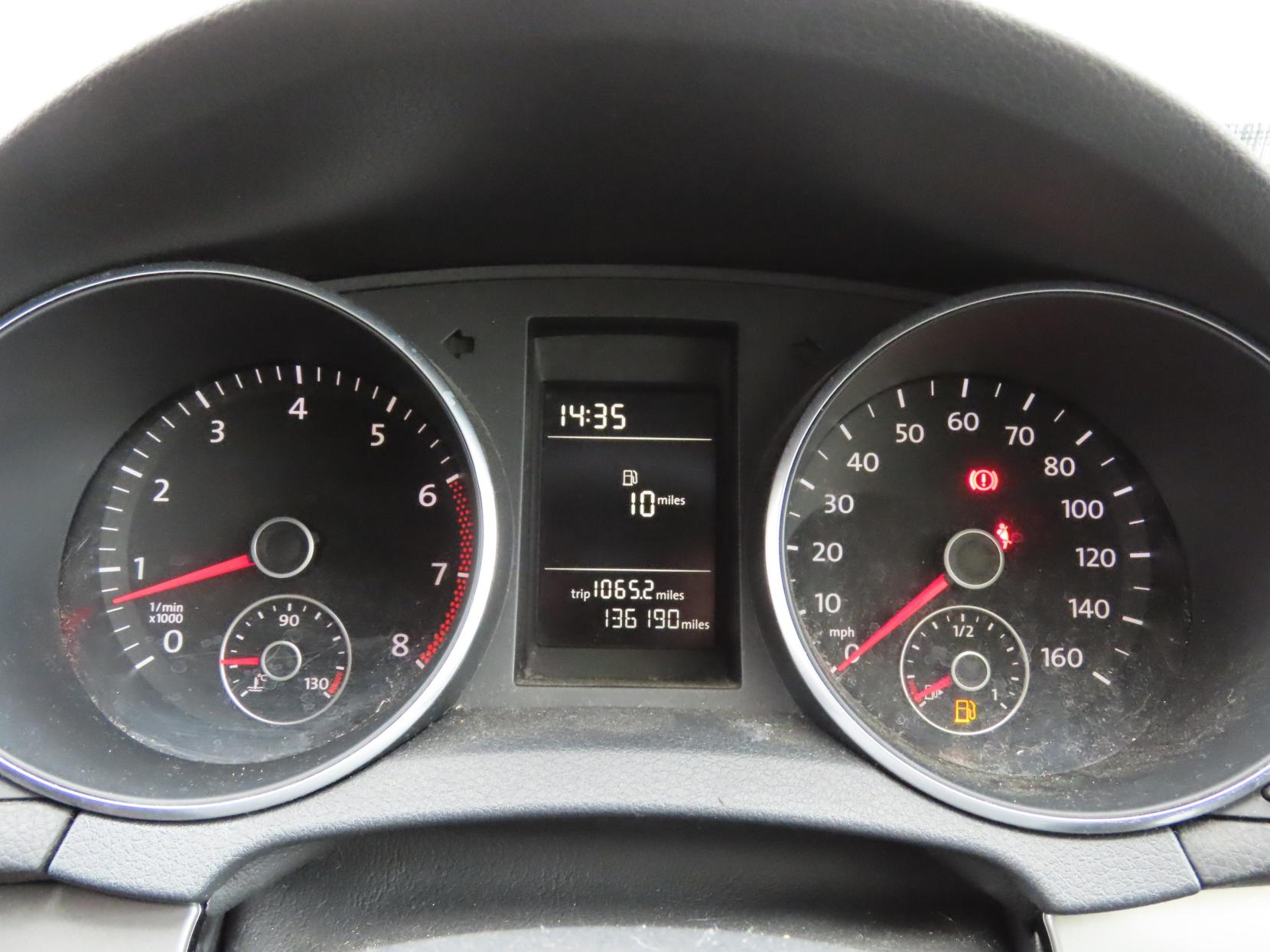Volkswagen Golf 1.6 FSI S Hatchback 5dr Petrol Manual Euro 5 (102 ps)