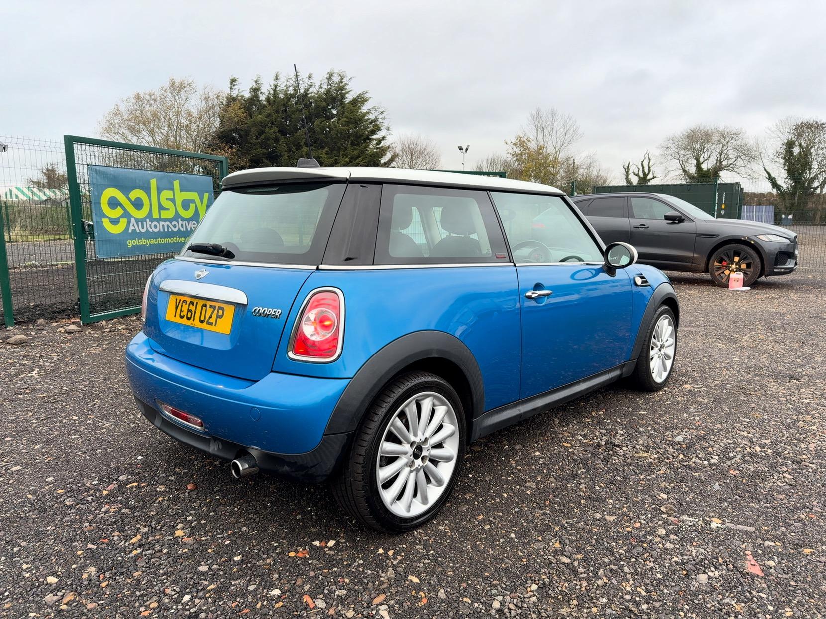 MINI Hatch 1.6 Cooper Pimlico Hatchback 3dr Petrol Manual Euro 5 (s/s) (122 ps)