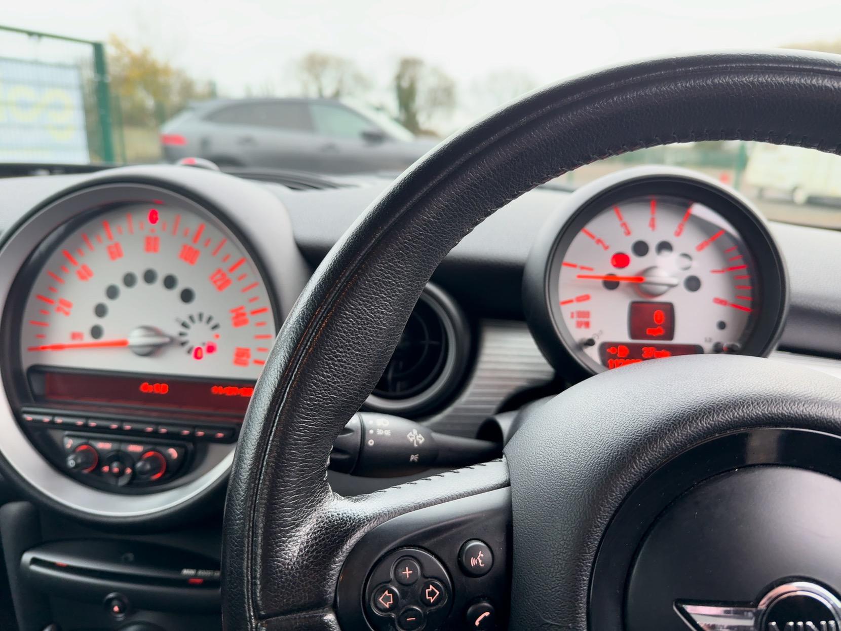 MINI Hatch 1.6 Cooper Pimlico Hatchback 3dr Petrol Manual Euro 5 (s/s) (122 ps)