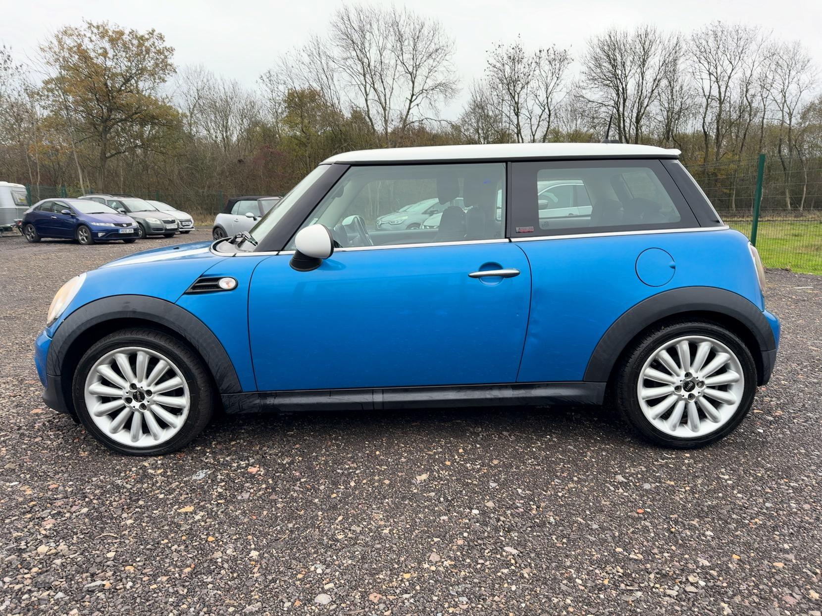 MINI Hatch 1.6 Cooper Pimlico Hatchback 3dr Petrol Manual Euro 5 (s/s) (122 ps)